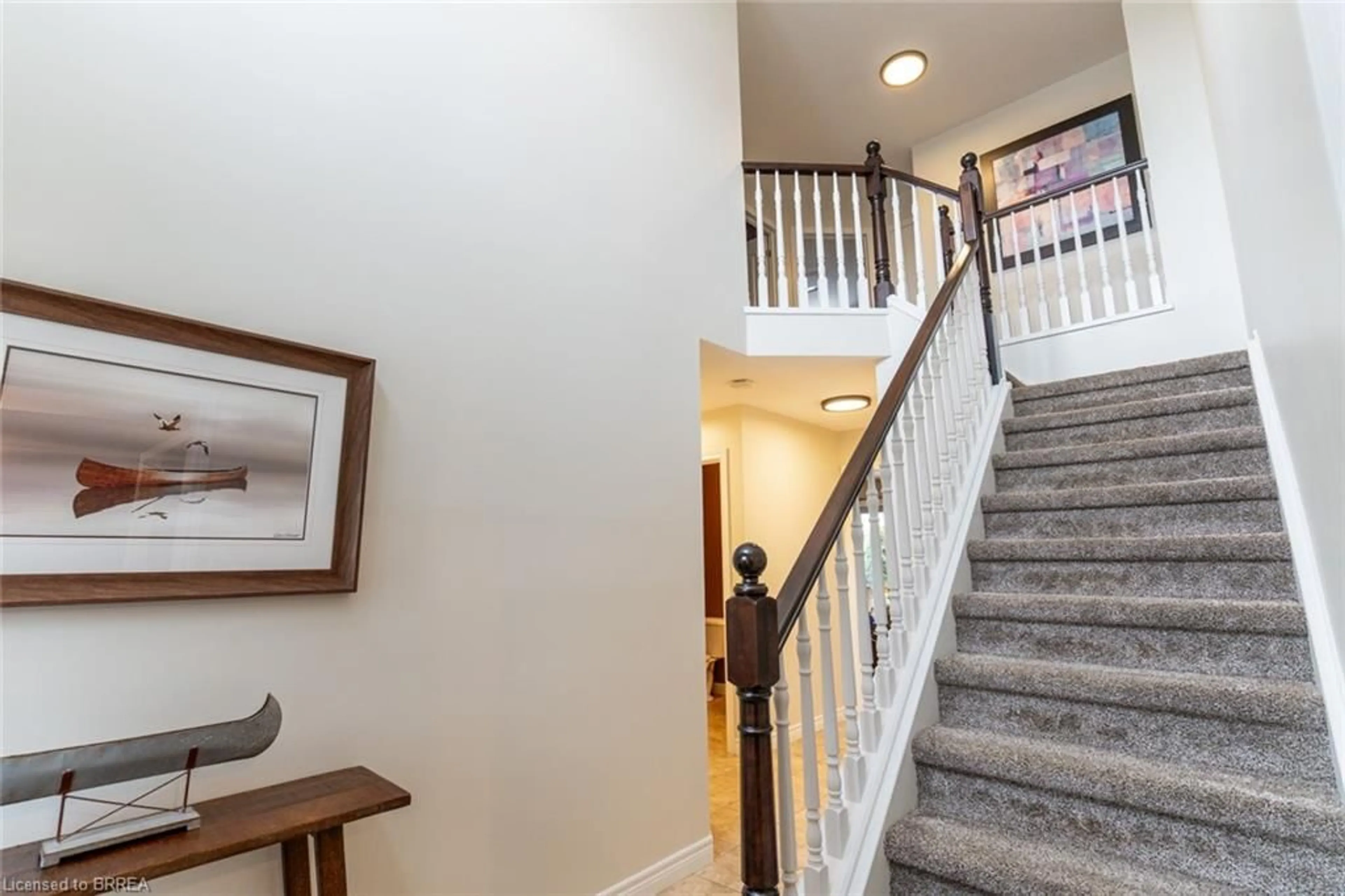 Indoor foyer for 415 Poldon Dr, Norwich Ontario N0J 1P0