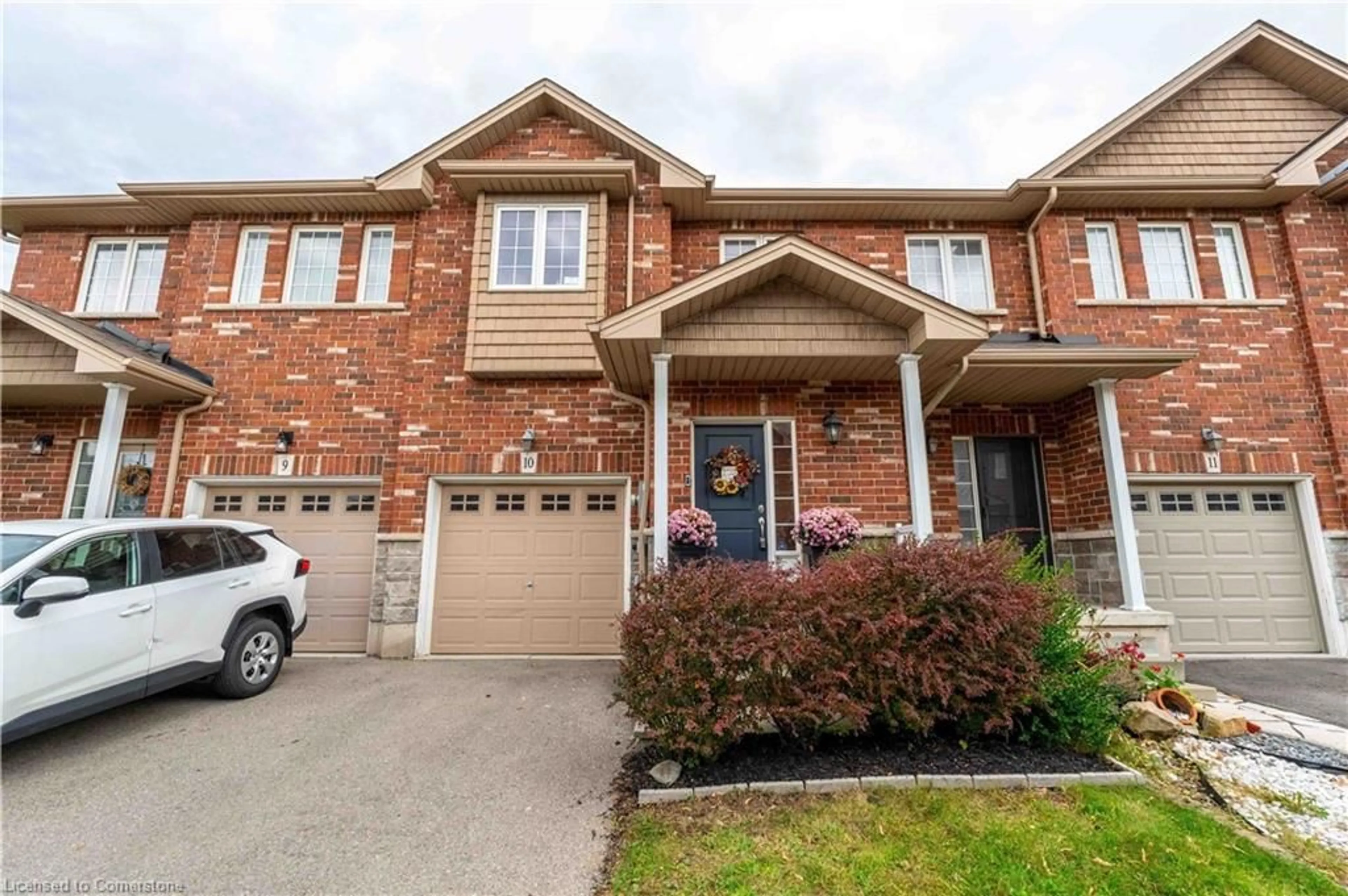 Home with brick exterior material, street for 45 Seabreeze Cres #10, Stoney Creek Ontario L8E 5C8