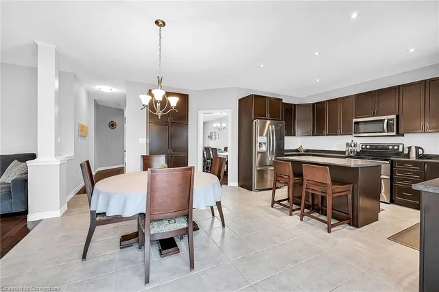 Additional property image - 31 Showcase Dr