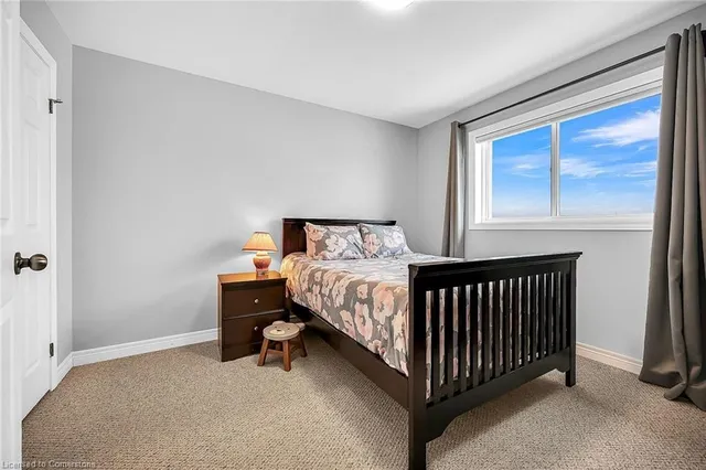 Additional property image - 31 Showcase Dr