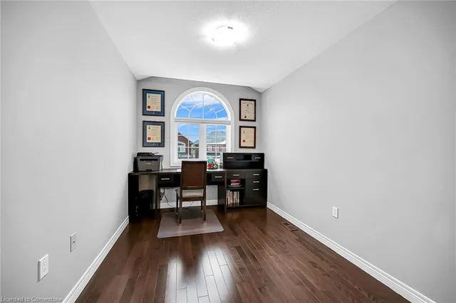Additional property image - 31 Showcase Dr