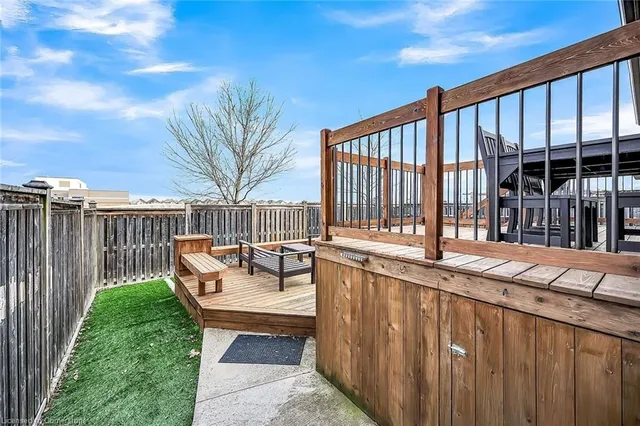 Additional property image - 31 Showcase Dr