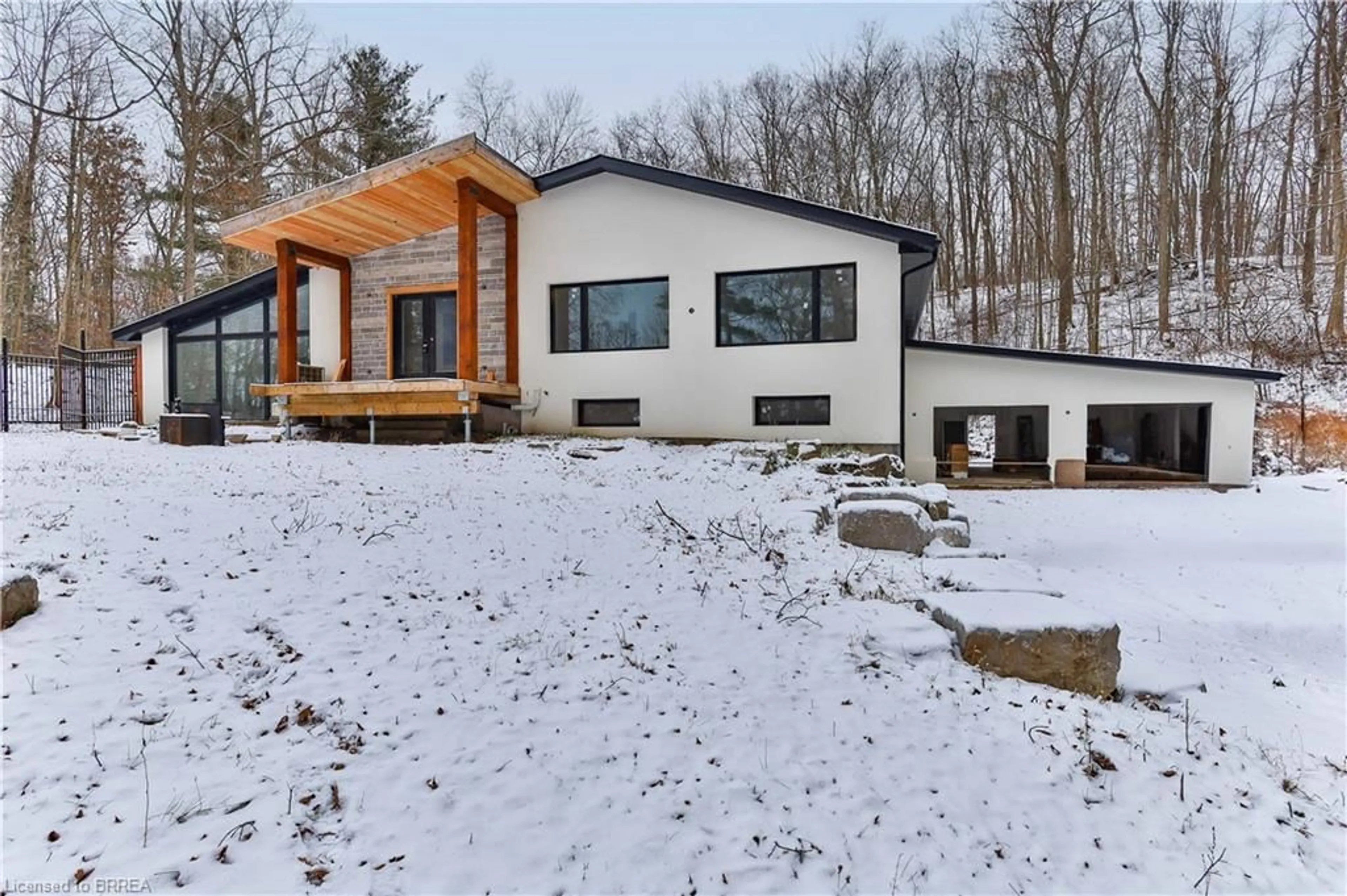 Unknown for 534 Blue Lake Rd, St. George Ontario N0E 1N0