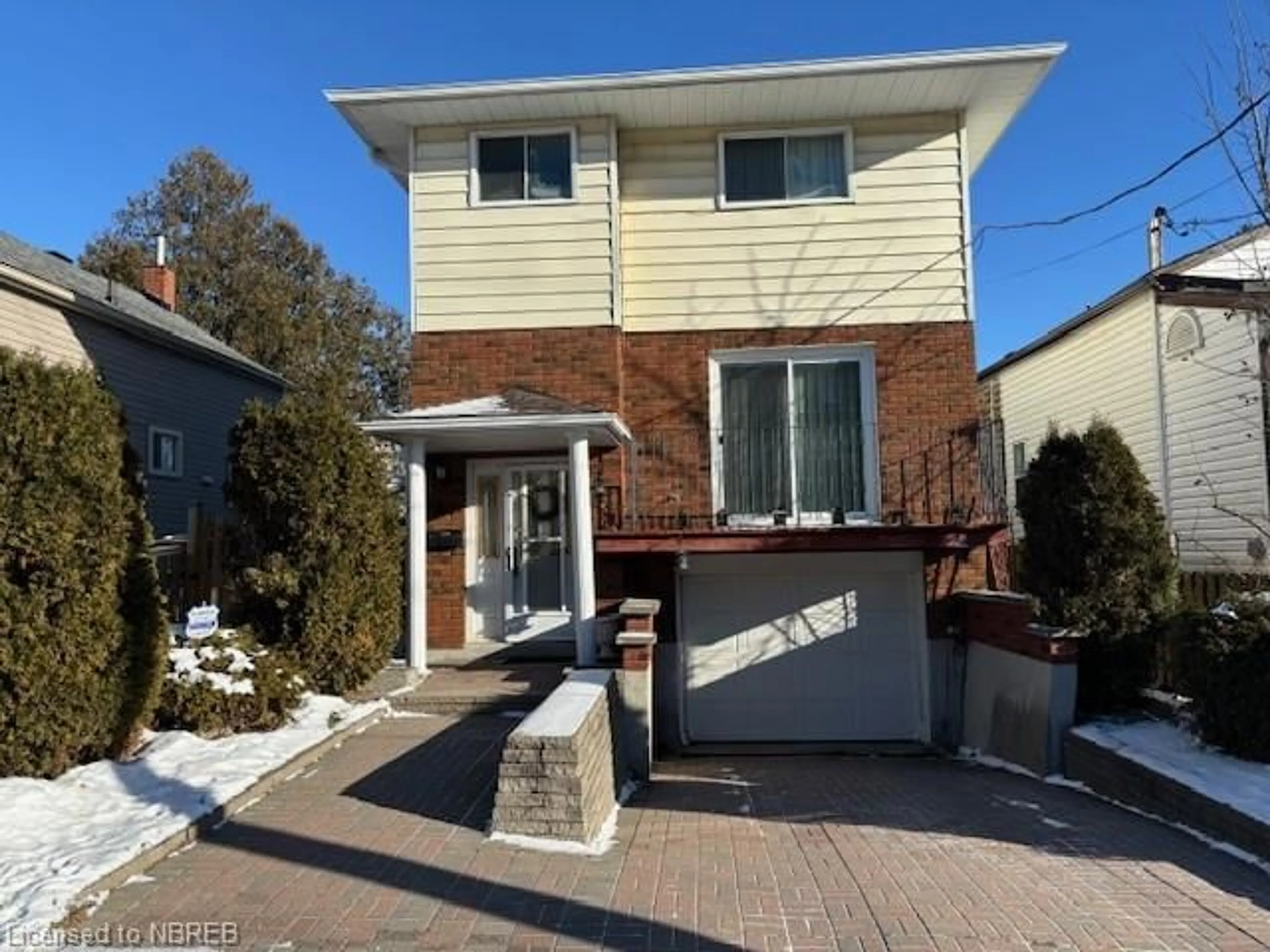 Home with brick exterior material, street for 782 Ann St, North Bay Ontario P1B 5L8