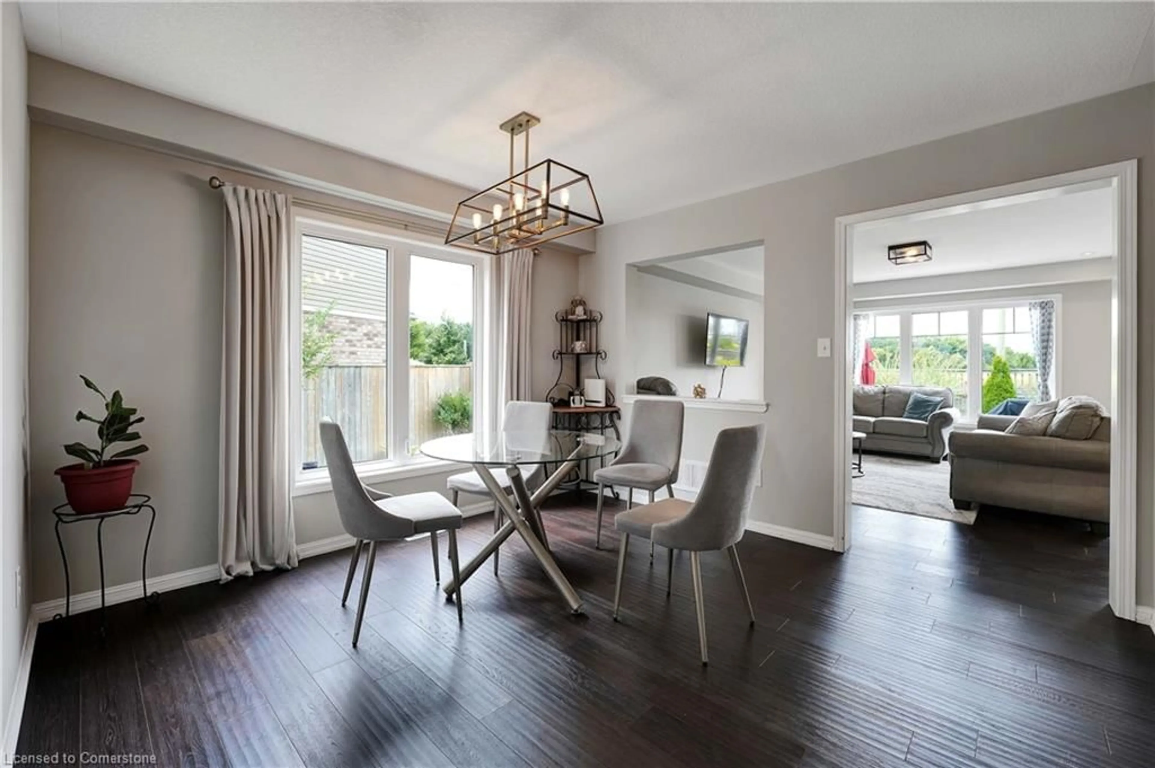 Dining room, wood/laminate floor for 27 Beattie Cres, Cambridge Ontario N3C 032