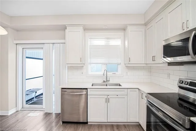 Additional property image - 575 Woodward Ave
