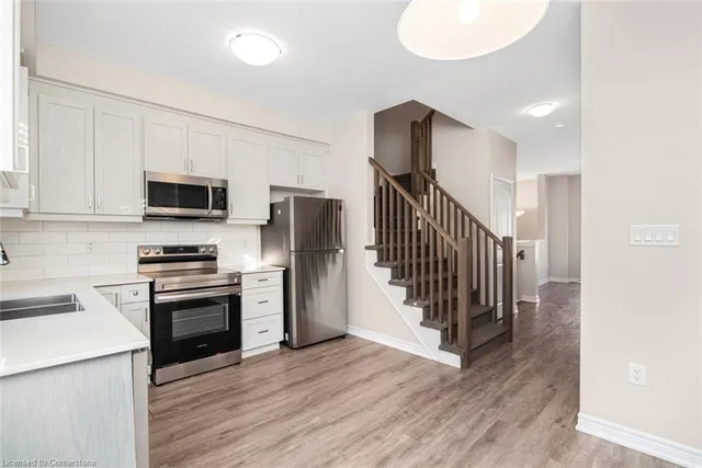 Additional property image - 575 Woodward Ave