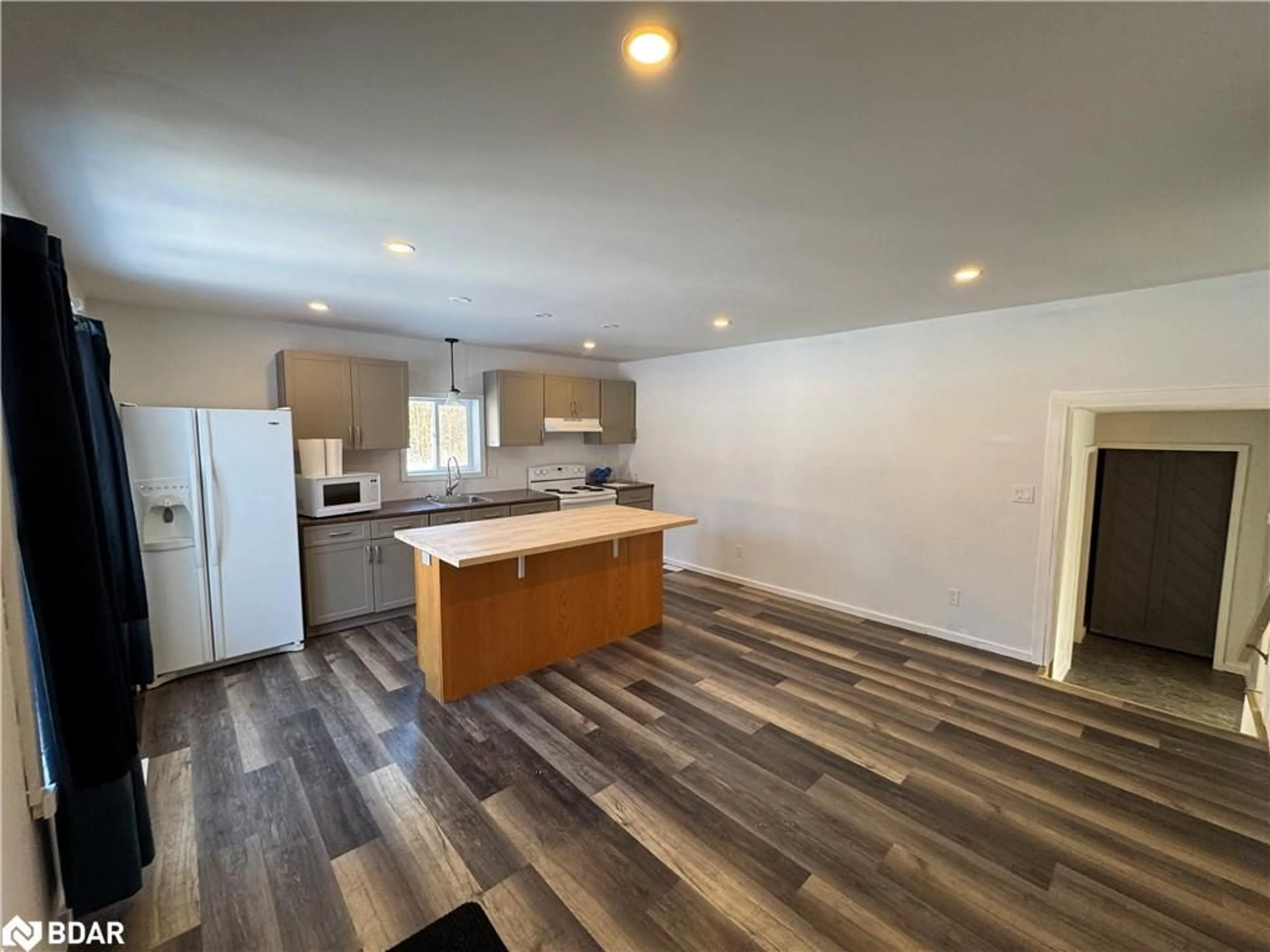 Open concept kitchen, unknown for 5911 Rama Dalton Boundary Rd, Sebright Ontario L0K 1W0