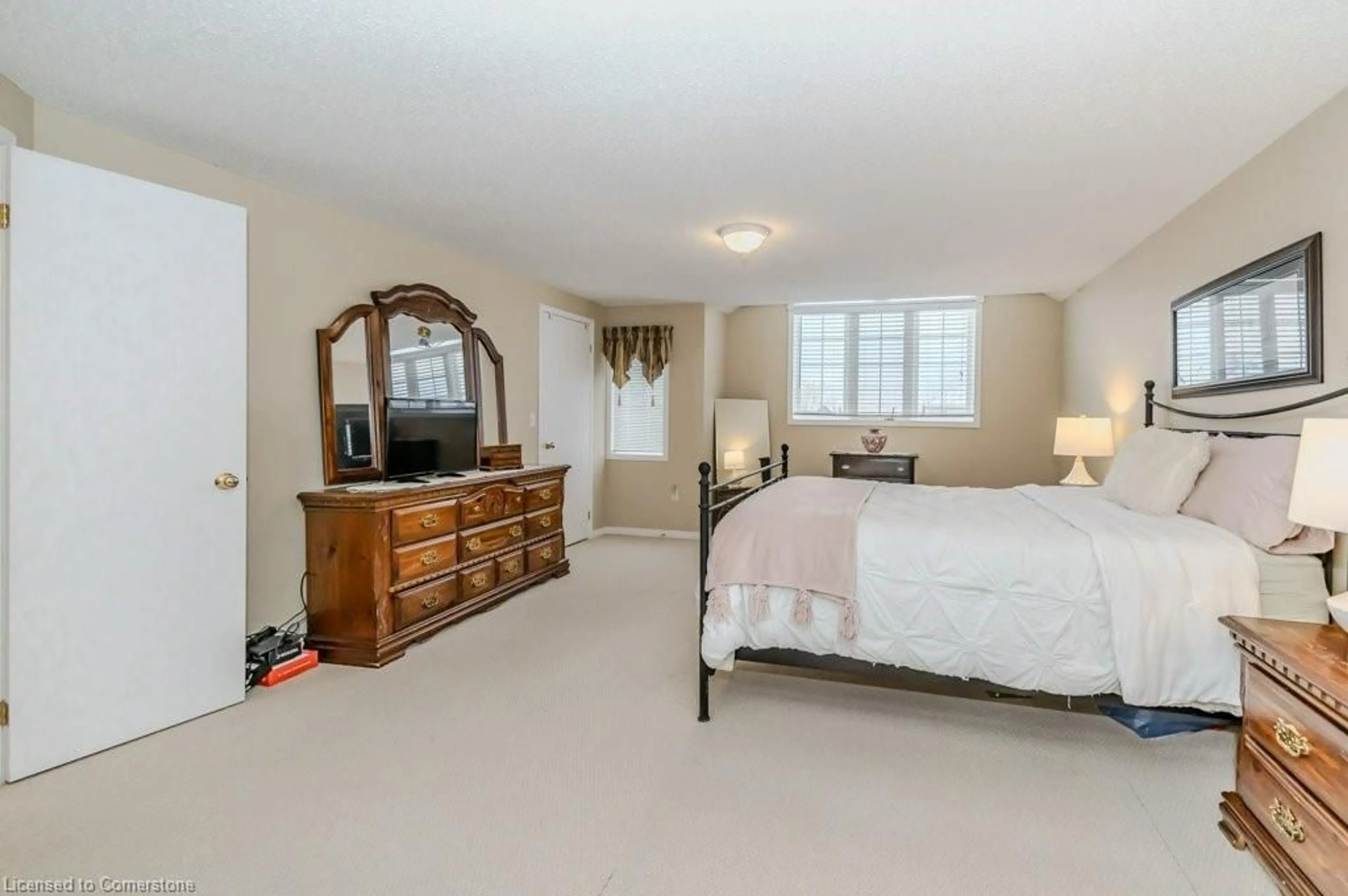 Bedroom with bed, unknown for 96 Livingstone Cres, Cambridge Ontario N3H 5S8