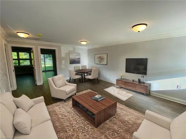 Additional property image - 40 Szollosy Cir
