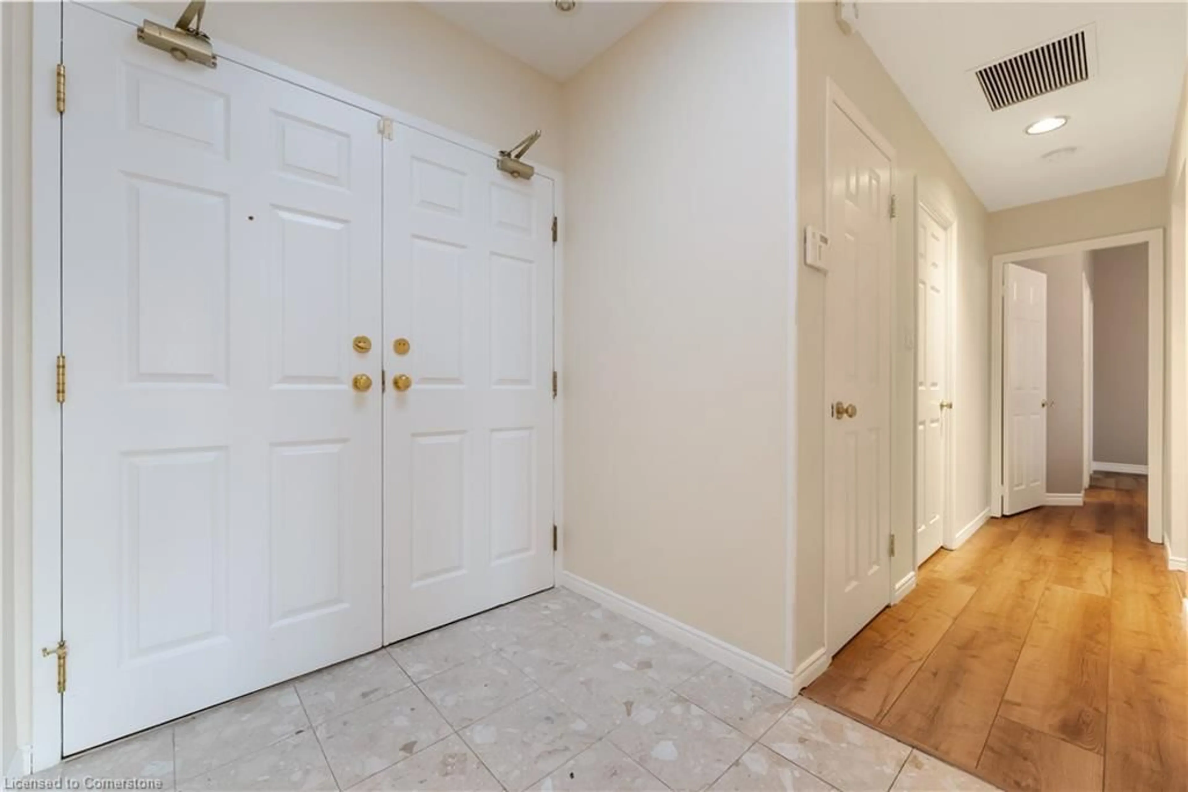 Indoor entryway for 3267 King St #PH7, Kitchener Ontario N2A 4A4