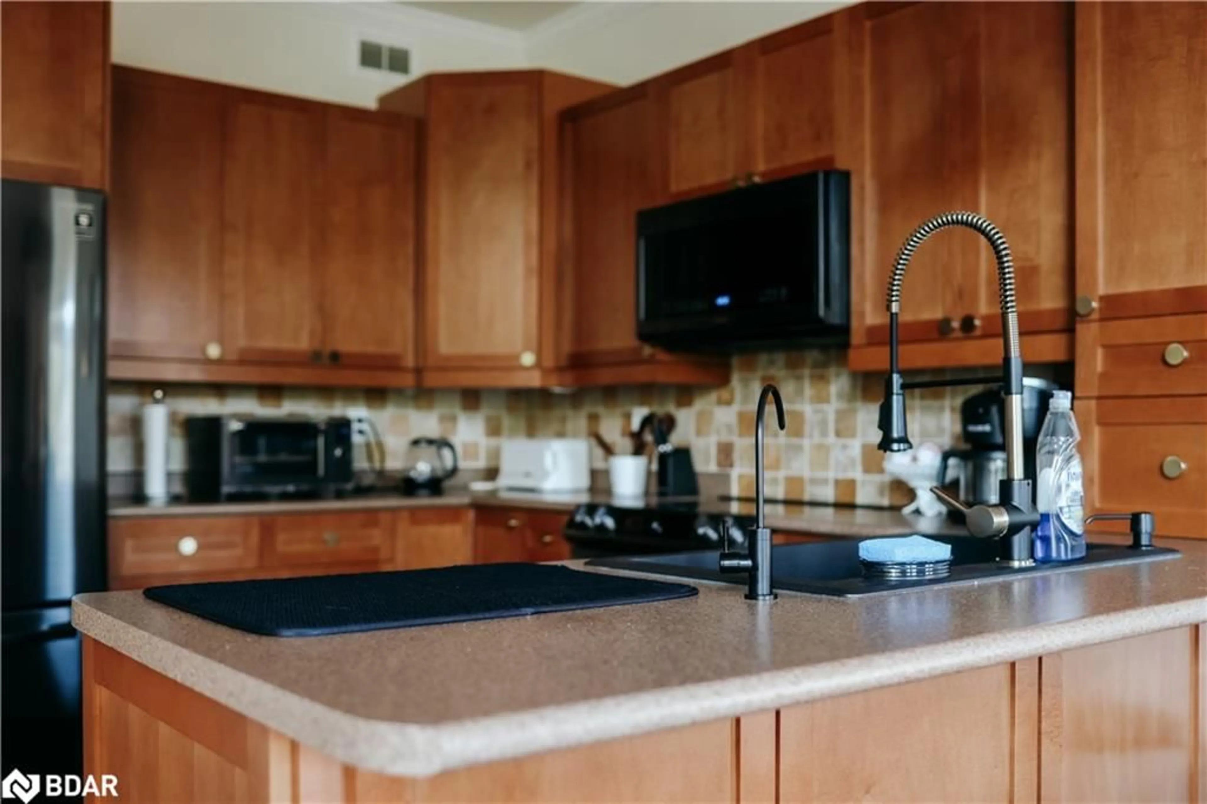 Standard kitchen, ceramic/tile floor for 155 Charlies Lane, Utterson Ontario P0B 1M0