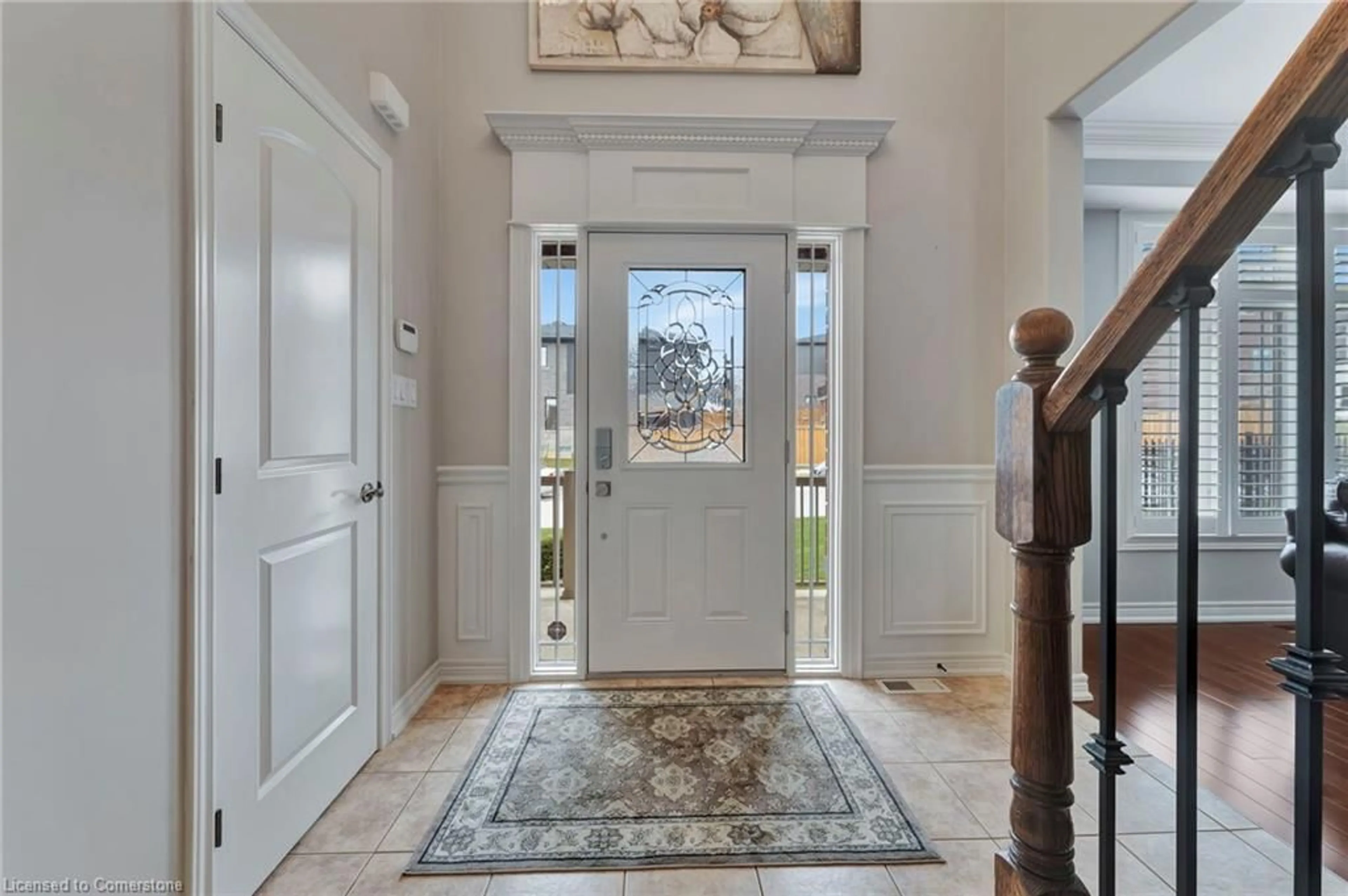 Indoor entryway for 4070 Stadelbauer Dr, Beamsville Ontario L3J 0M3