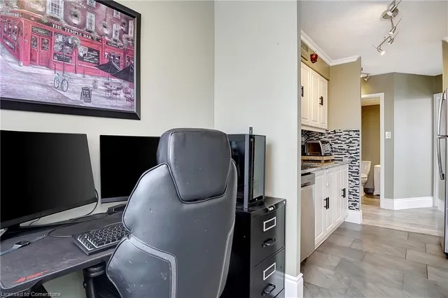 Additional property image - 3227 King St Unit 409
