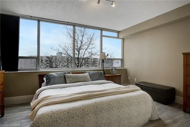 Additional property image - 3227 King St Unit 409