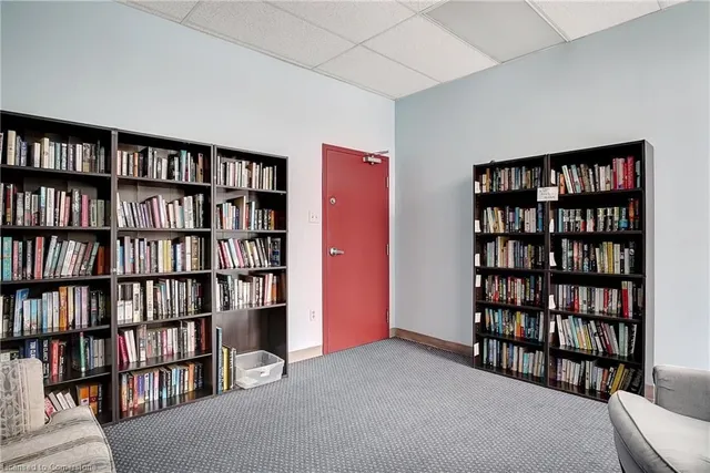 Additional property image - 3227 King St Unit 409