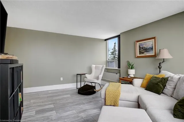 Additional property image - 3227 King St Unit 409