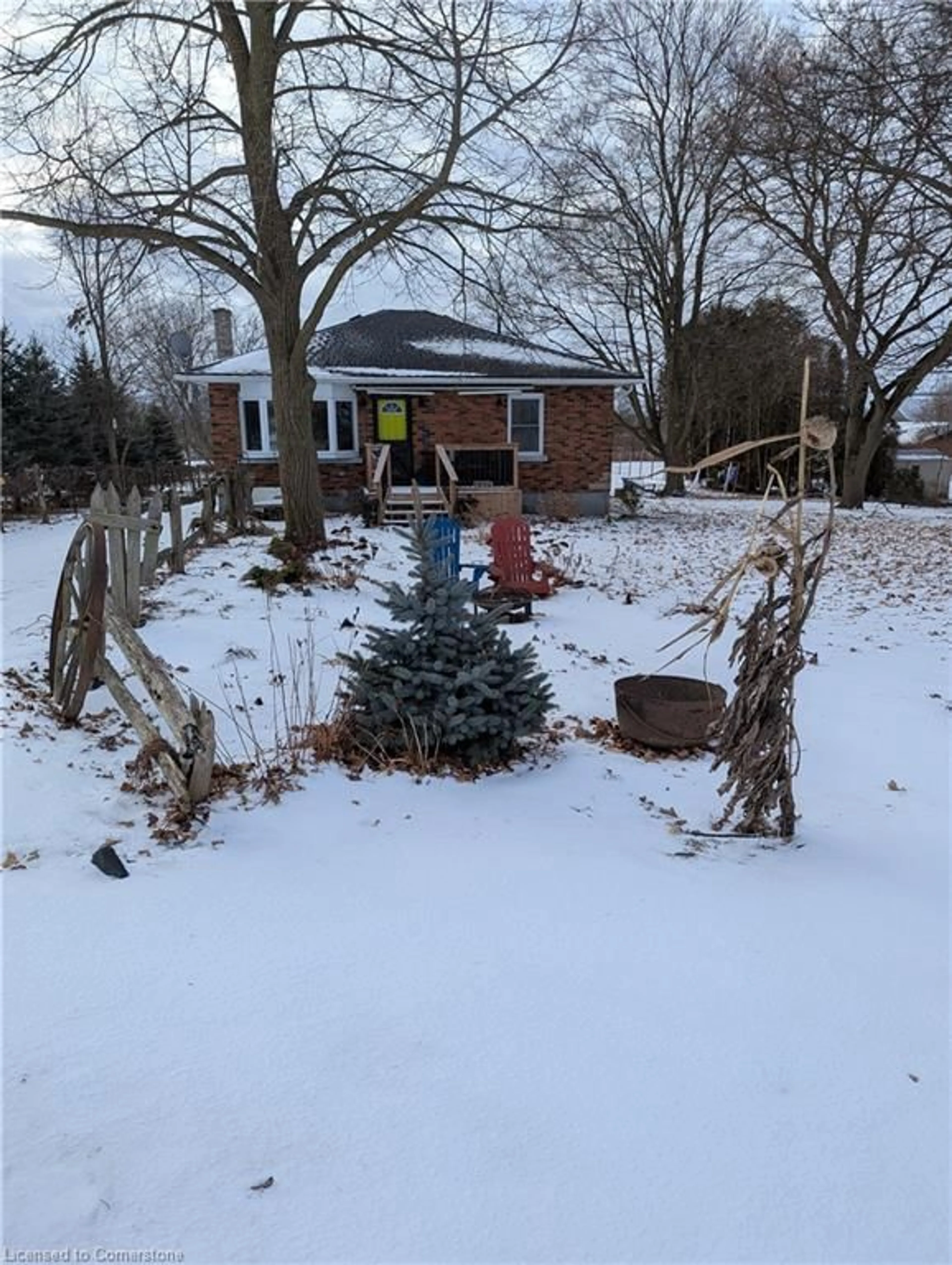 A pic from outside/outdoor area/front of a property/back of a property/a pic from drone, unknown for 164528 Kellett Rd, Tillsonburg Ontario N4G 4G8