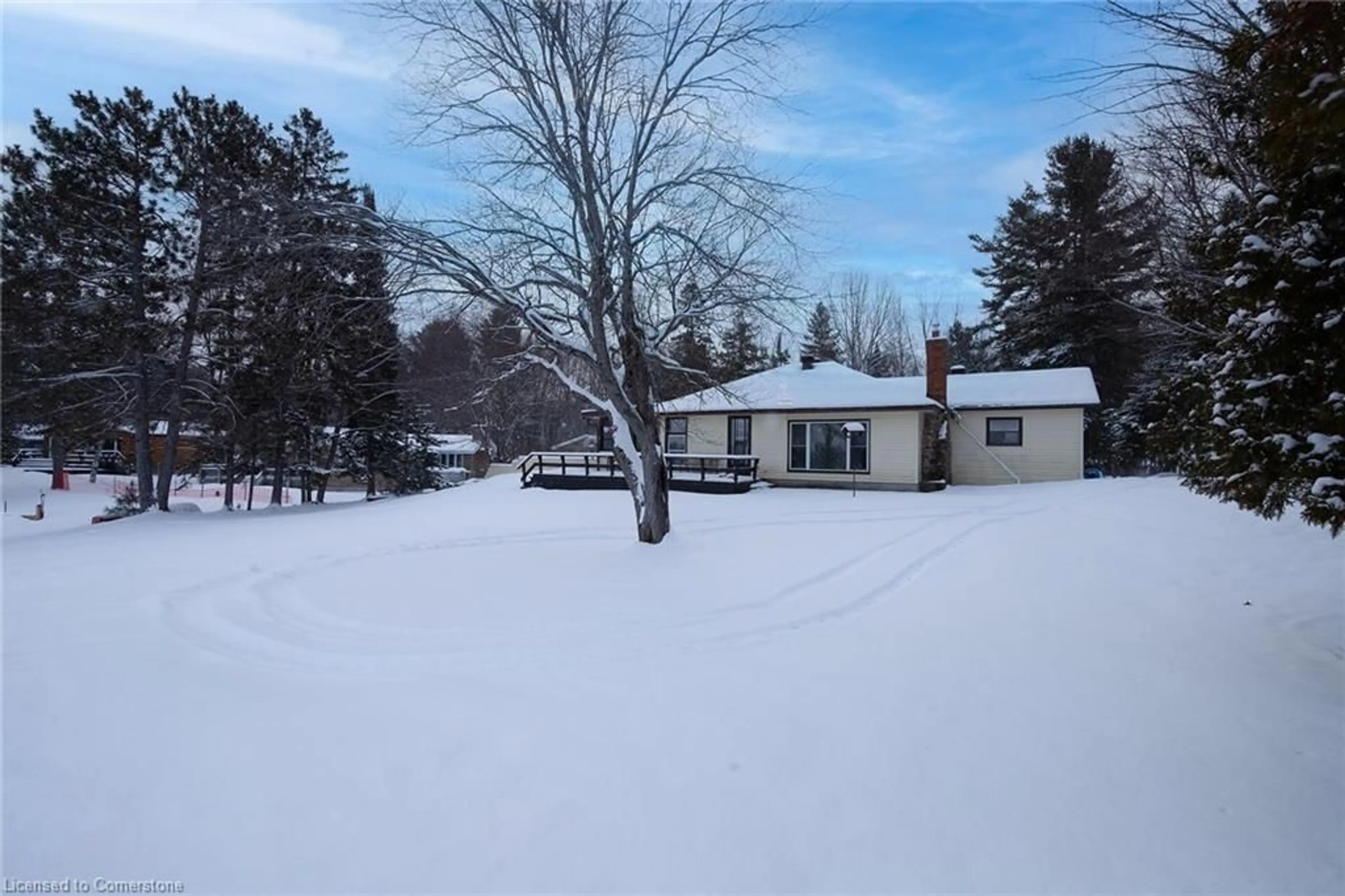 A pic from outside/outdoor area/front of a property/back of a property/a pic from drone, street for 182 Pine Dr, Callander Ontario P0H 1H0