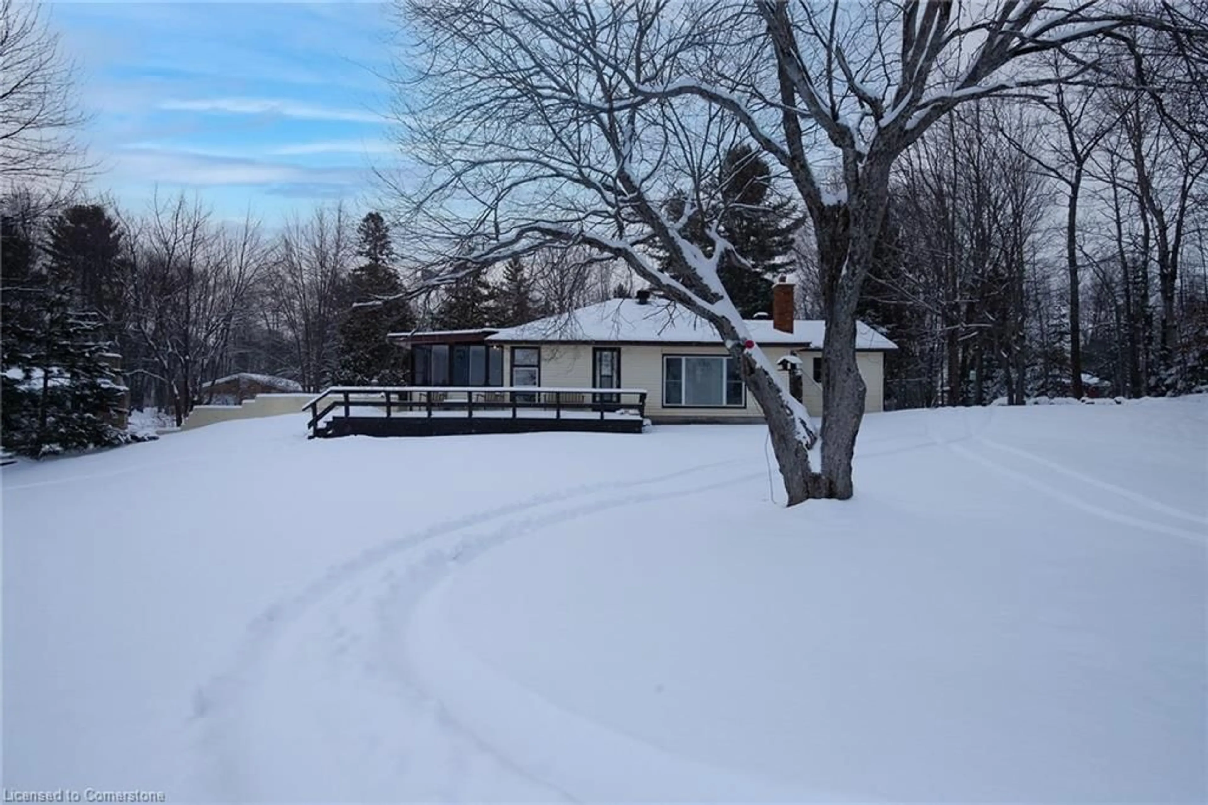 A pic from outside/outdoor area/front of a property/back of a property/a pic from drone, street for 182 Pine Dr, Callander Ontario P0H 1H0