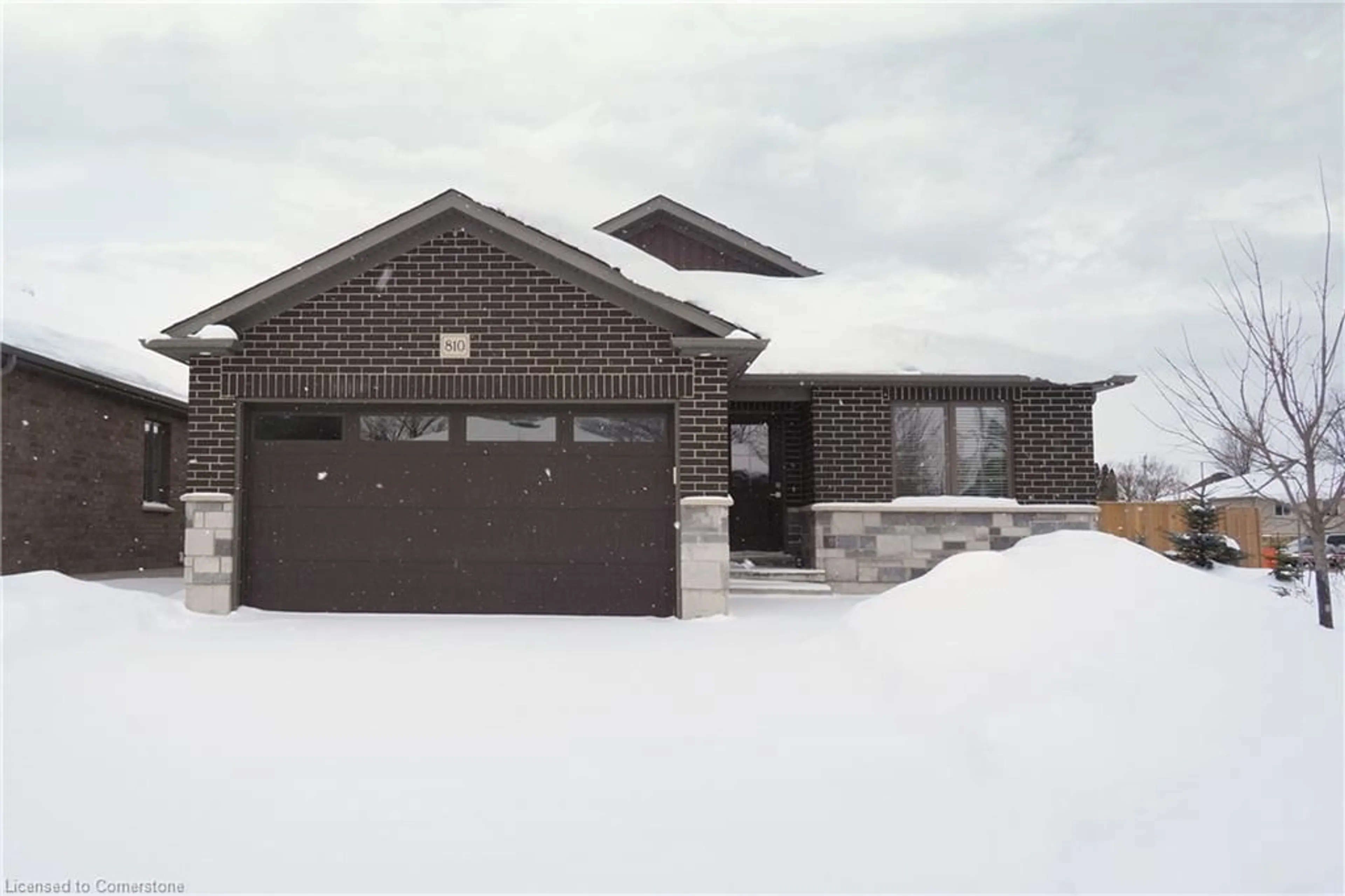 Home with brick exterior material, street for 810 Davidson Ave, Listowel Ontario N4W 0G7