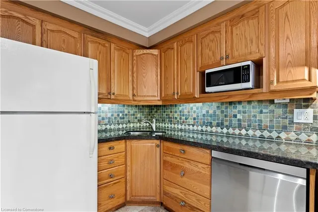Additional property image - 79 Braeheid Avenue Ave Unit 16