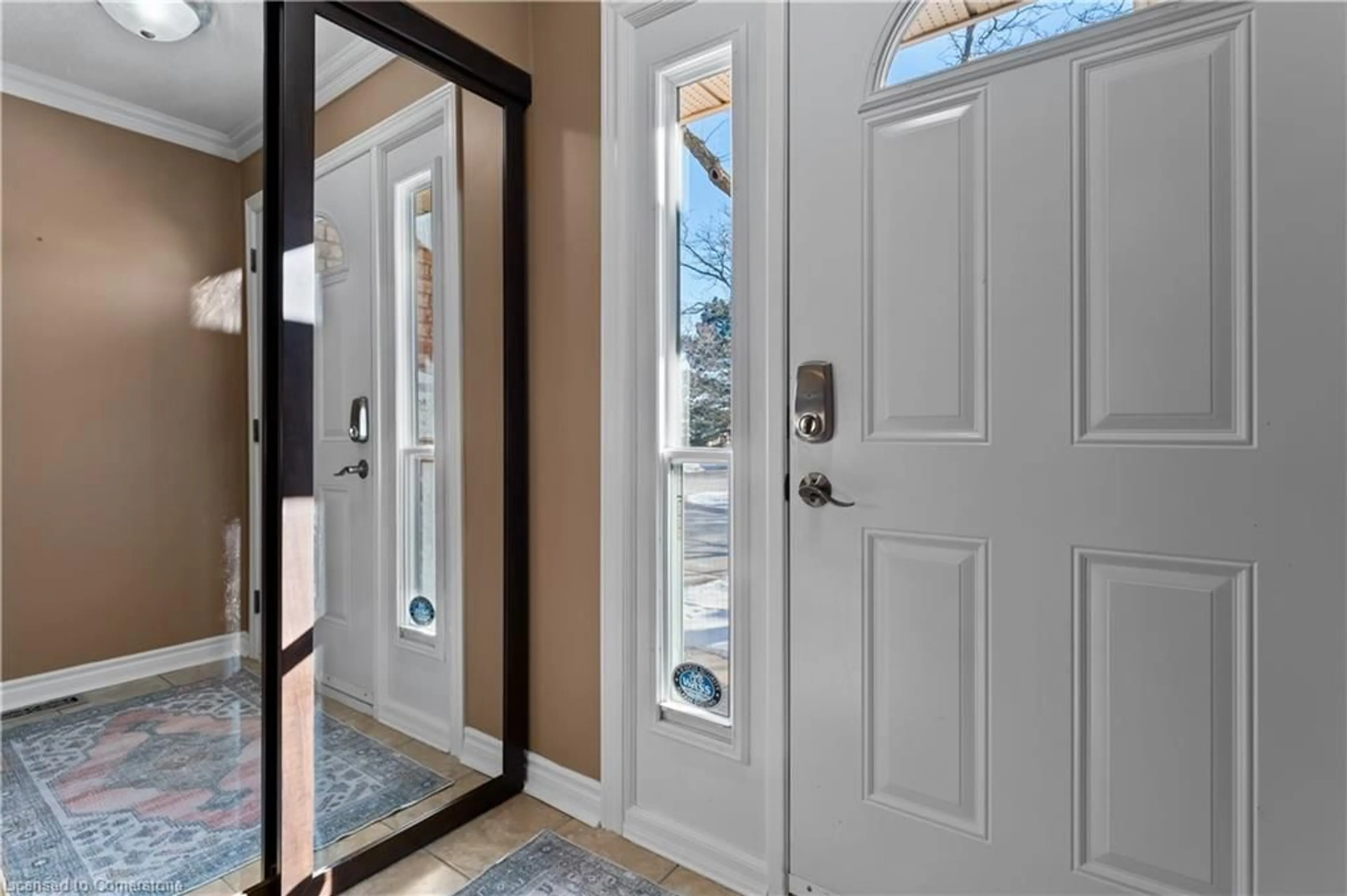 Indoor entryway for 79 Braeheid Avenue Ave #16, Waterdown Ontario L8B 0C6