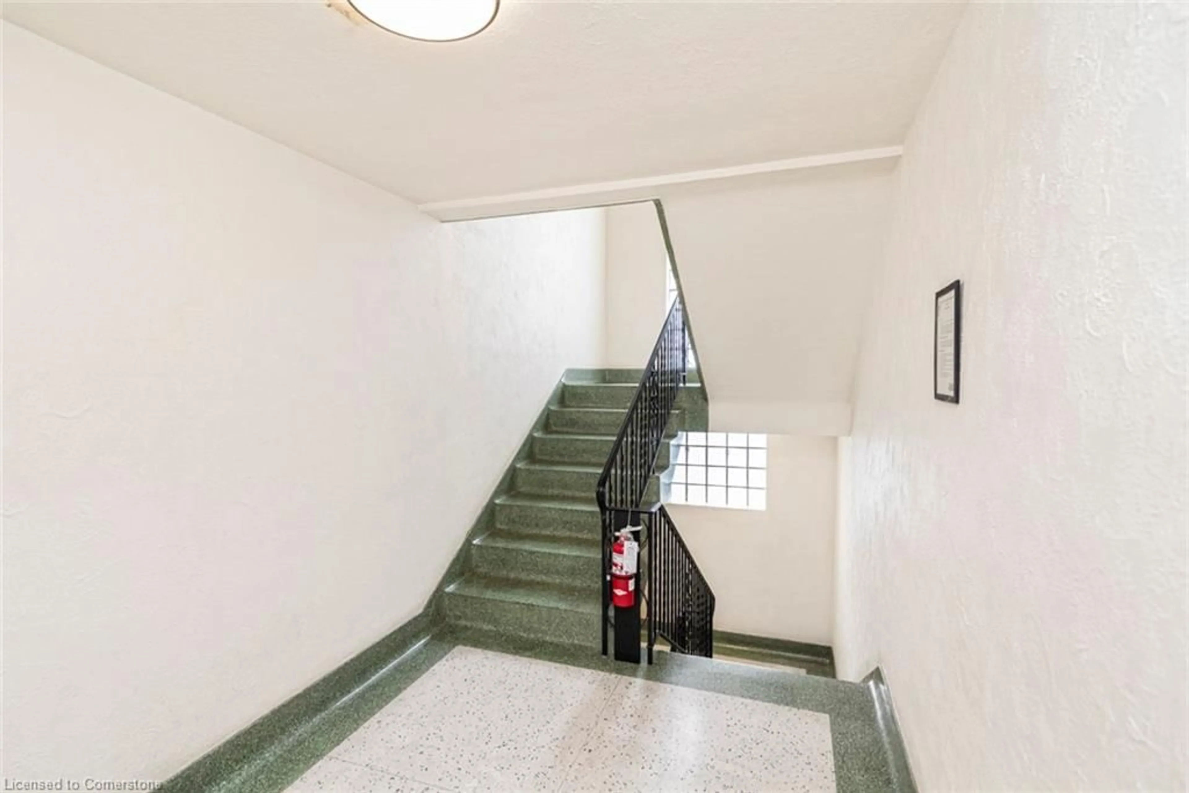 Indoor foyer for 802 King St #5, Hamilton Ontario L8S 1K1