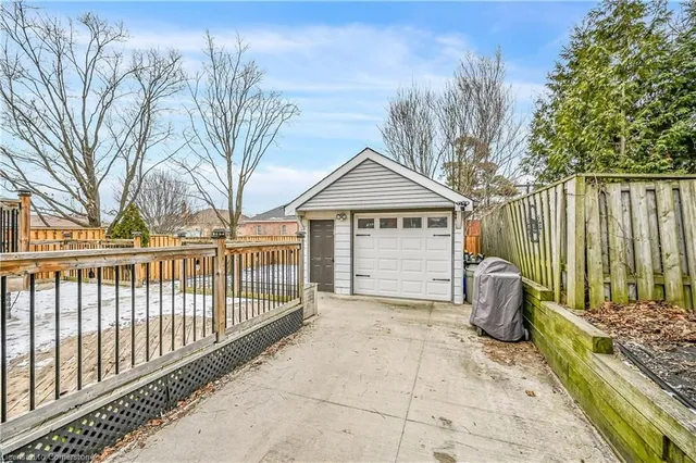 Additional property image - 367 East 28th St