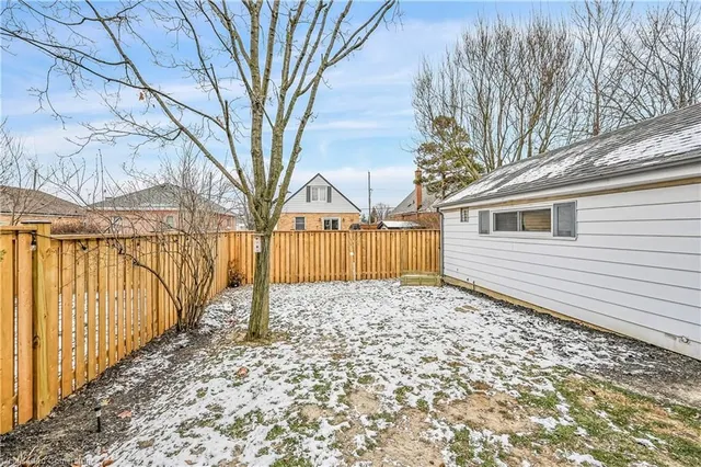 Additional property image - 367 East 28th St