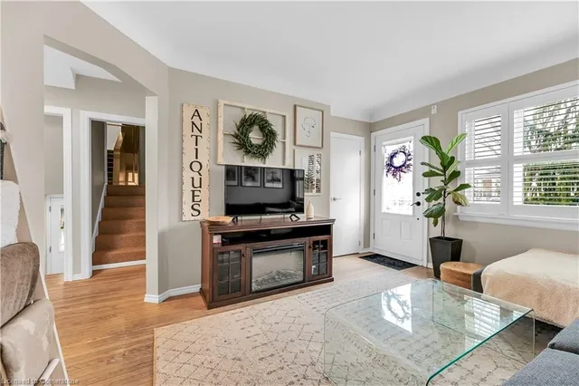 Additional property image - 367 East 28th St