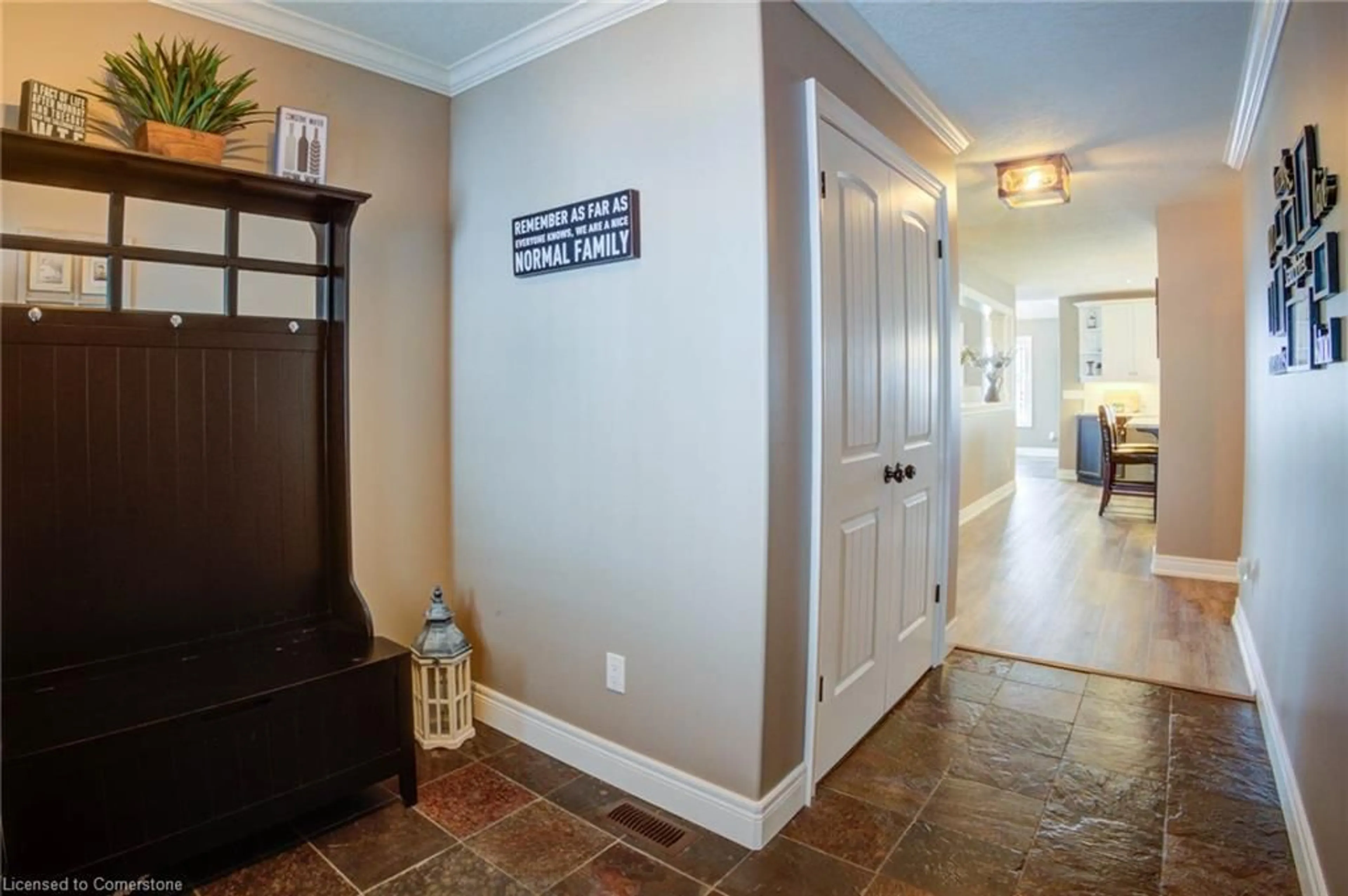 Indoor entryway for 520 Wellington St, Mount Forest Ontario N0G 2L2