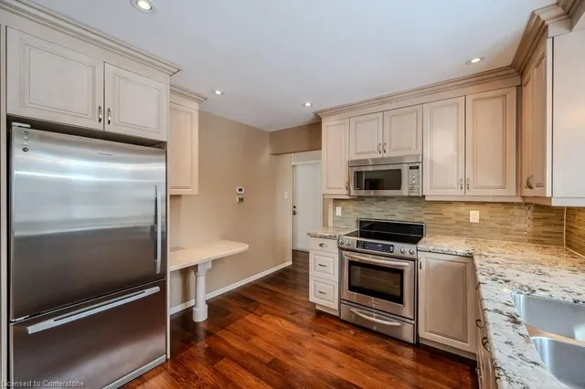Additional property image - 111 Dunsmere Dr