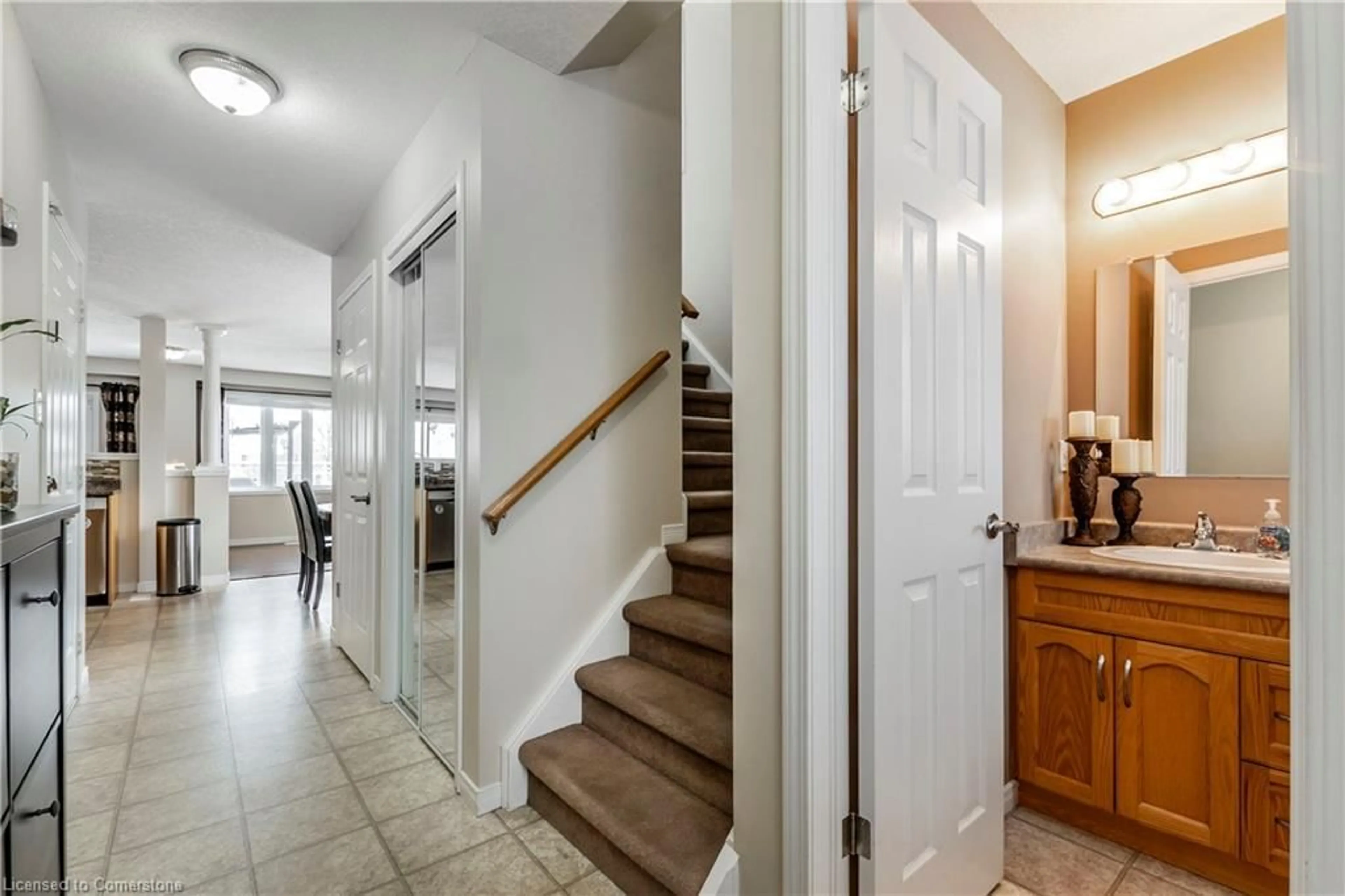 Indoor entryway for 3 Langlaw Dr, Cambridge Ontario N1P 1E9