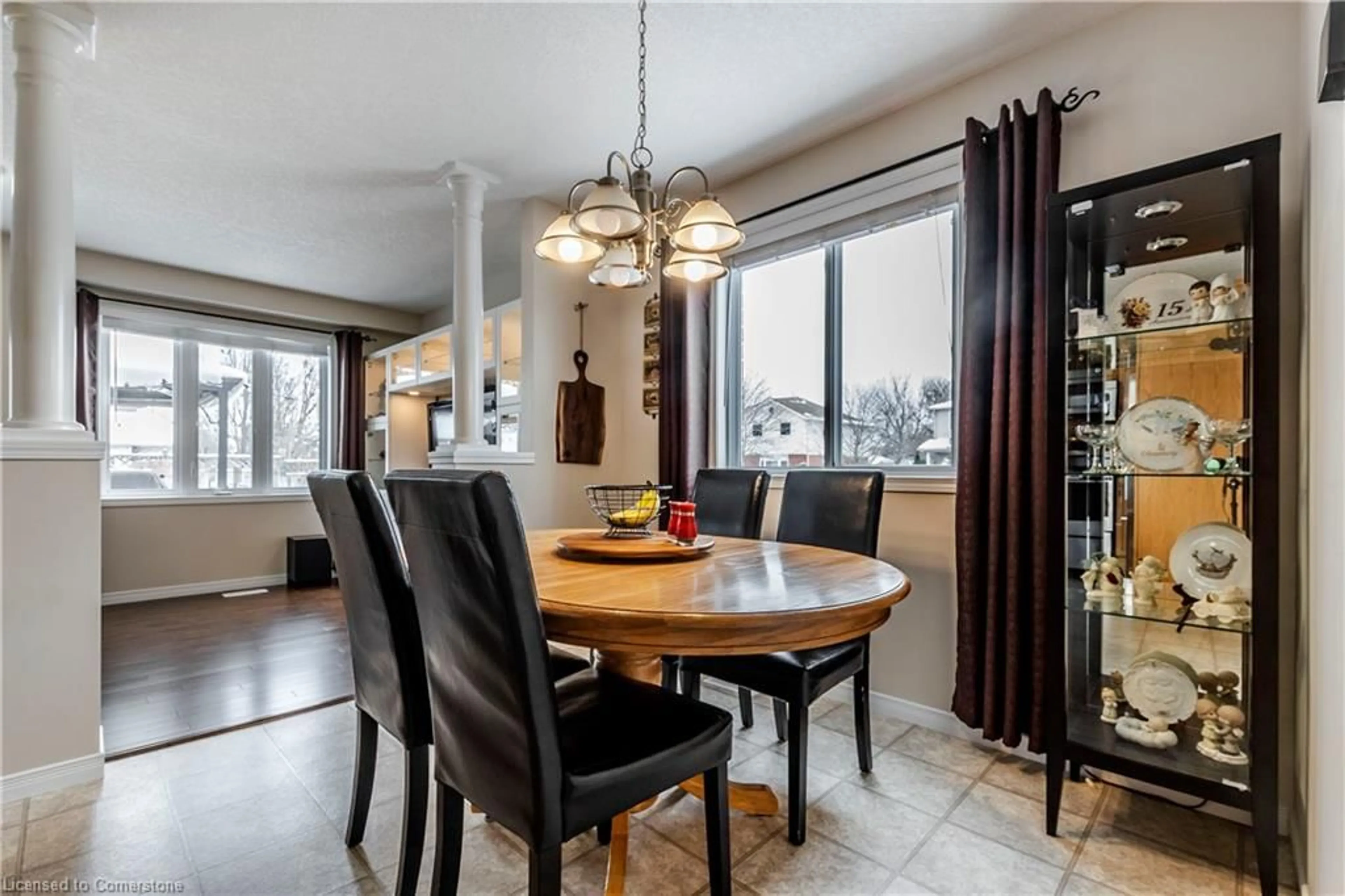 Dining room, ceramic/tile floor for 3 Langlaw Dr, Cambridge Ontario N1P 1E9