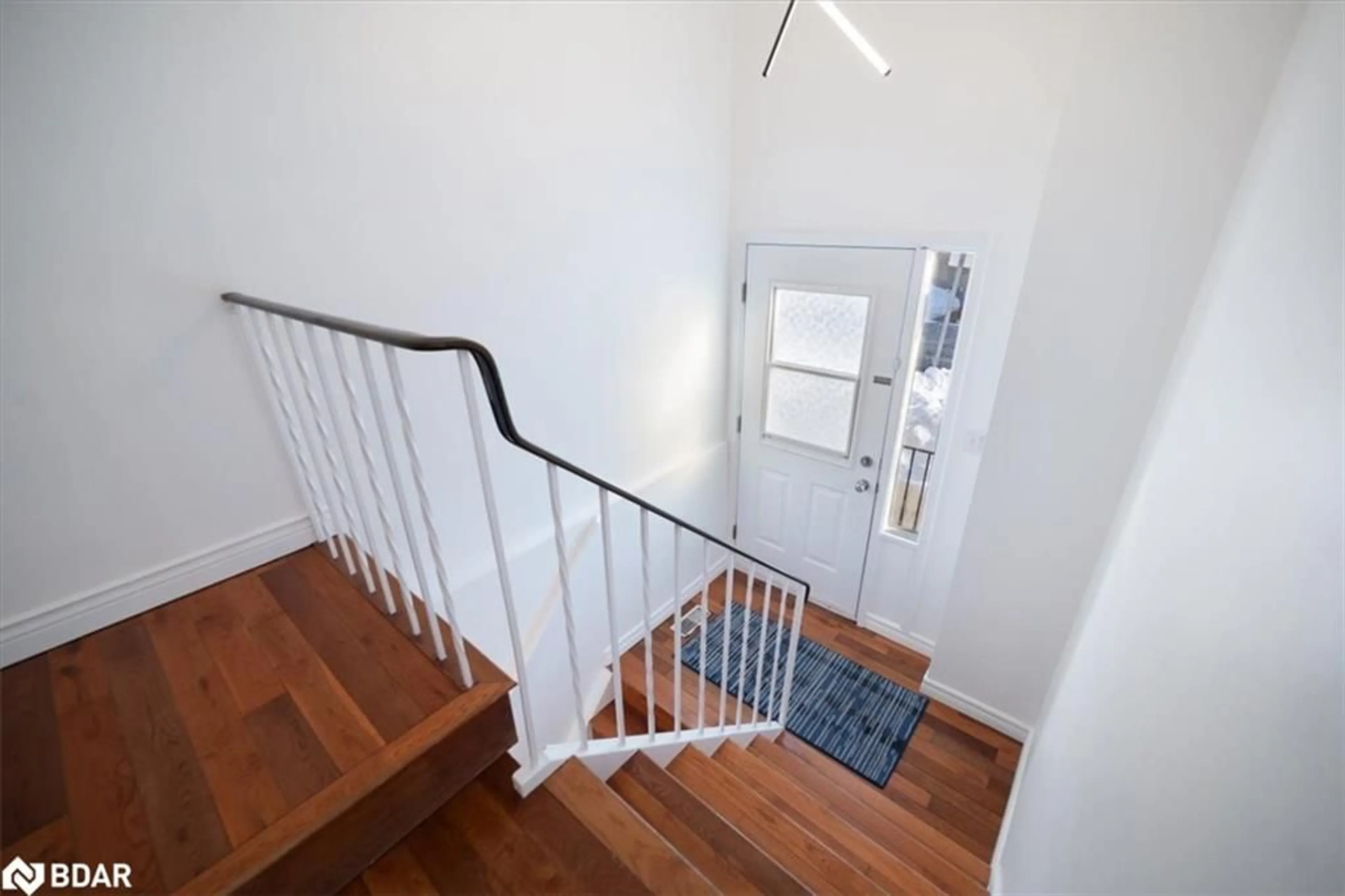 Stairs for 1095 Mississaga St #152, Orillia Ontario L3V 6W7