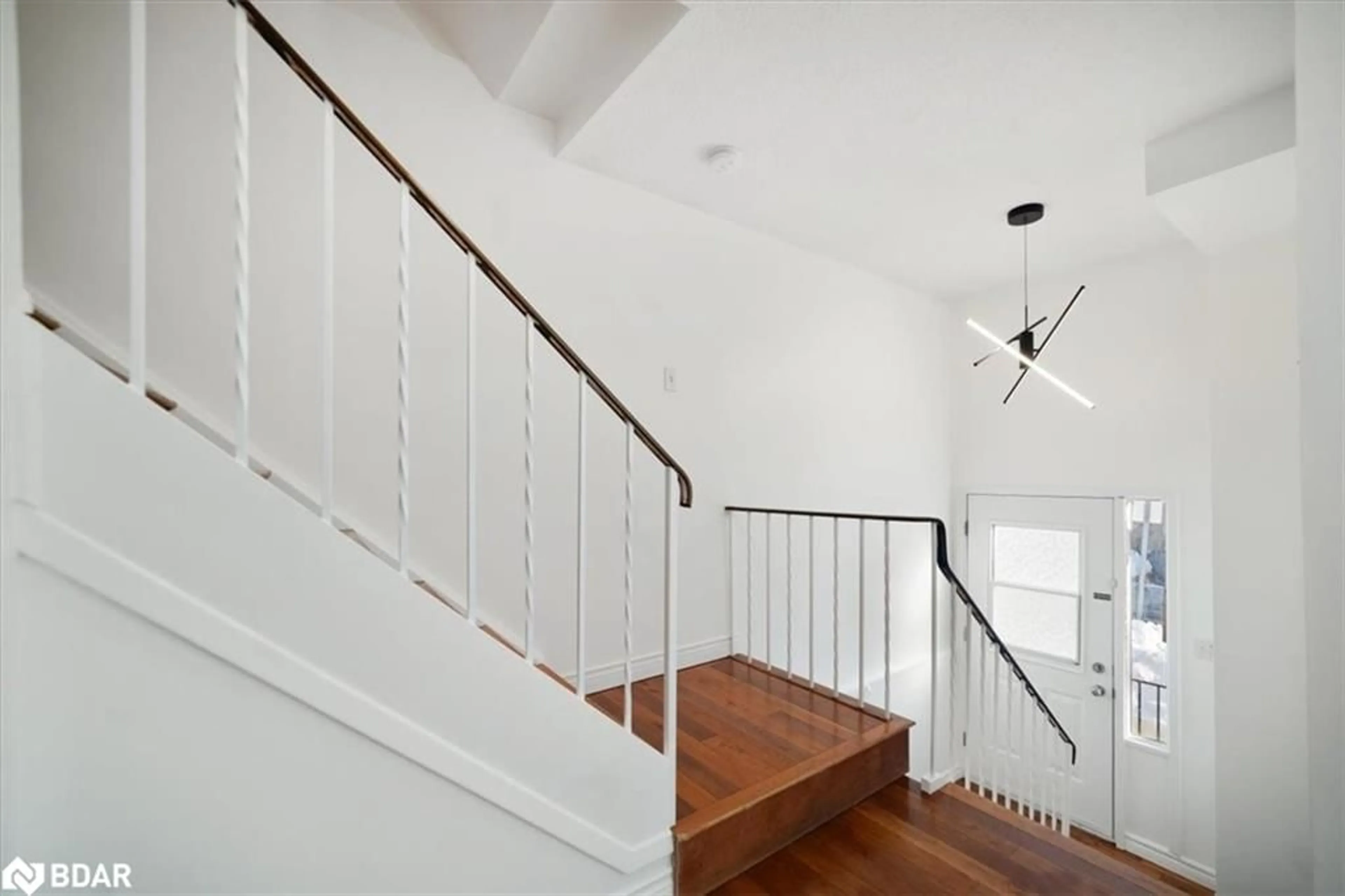 Stairs for 1095 Mississaga St #152, Orillia Ontario L3V 6W7