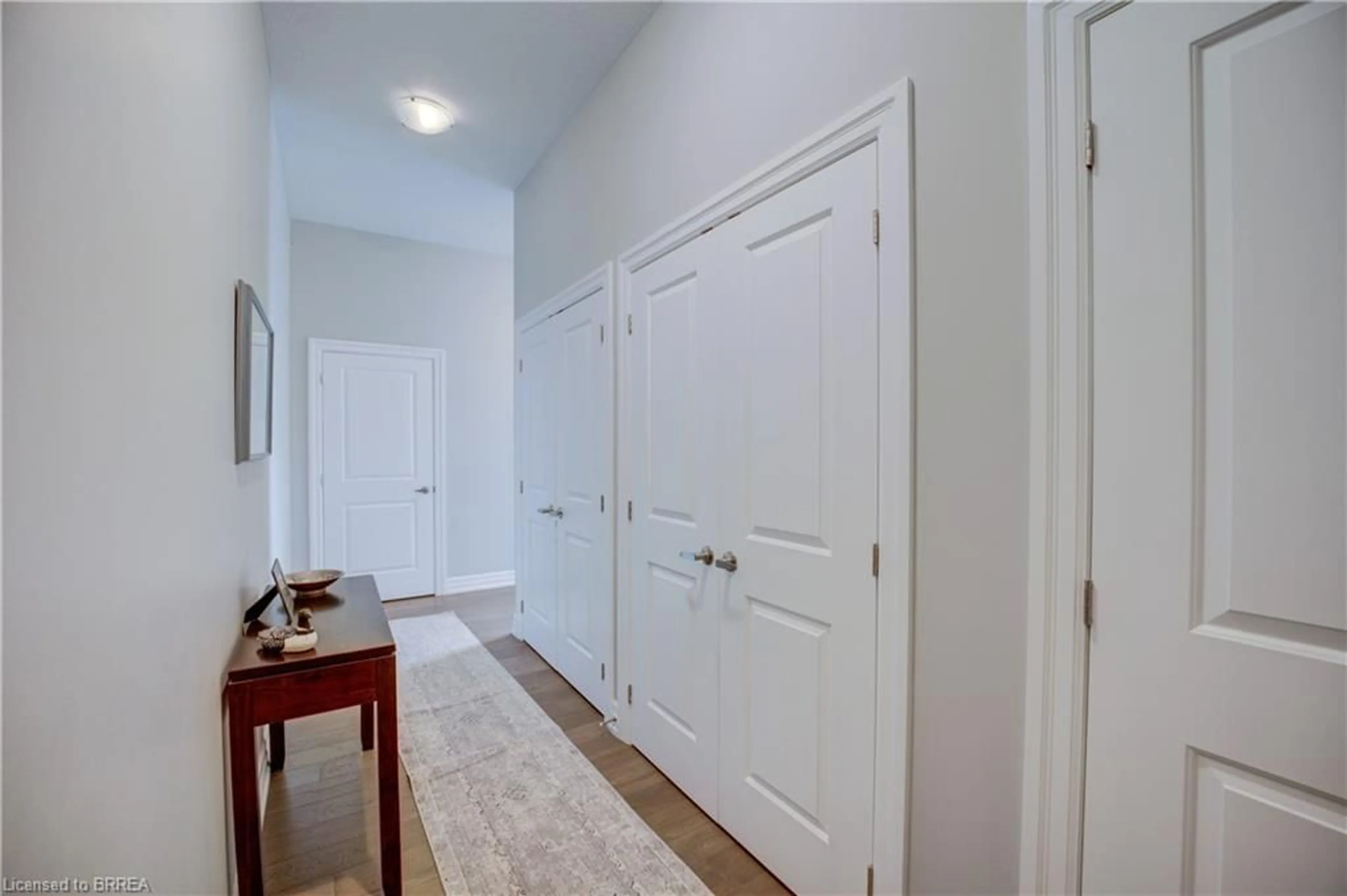 Indoor entryway for 1878 Gordon St #115, Guelph Ontario N1L 0P4