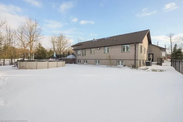Additional property image - 2658 Guyatt Rd