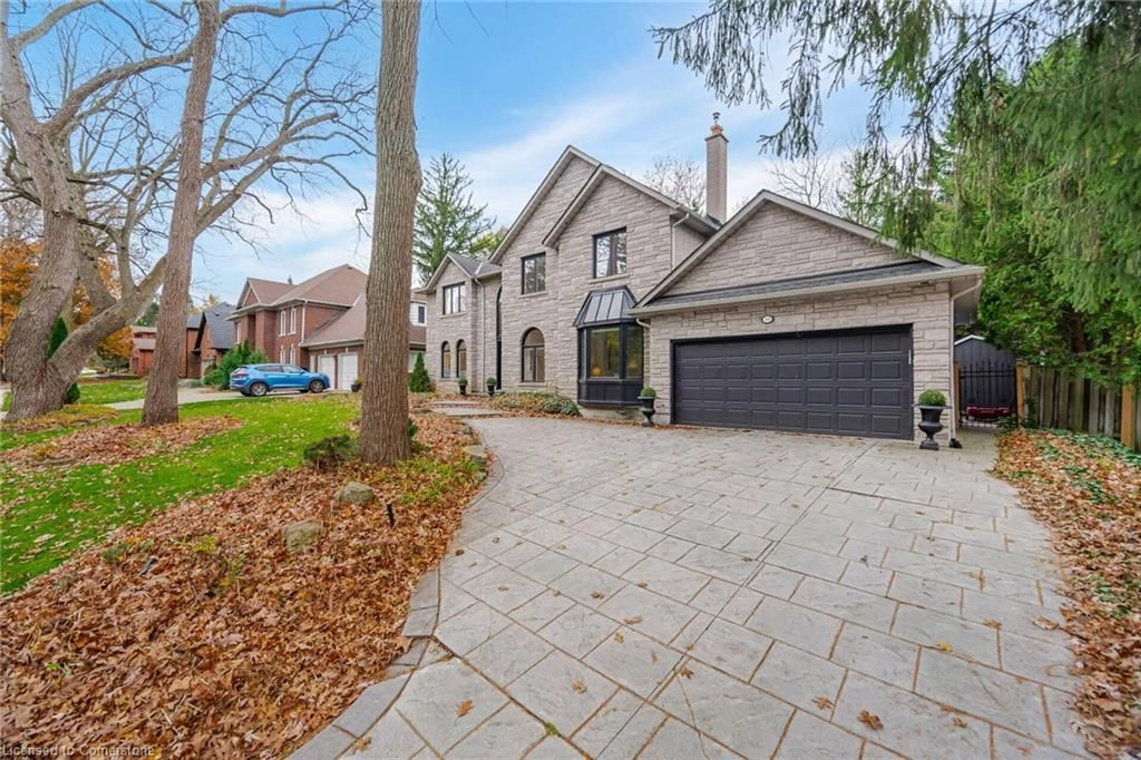 Home with brick exterior material, street for 168 Lovers Lane, Ancaster Ontario L9G 1G8