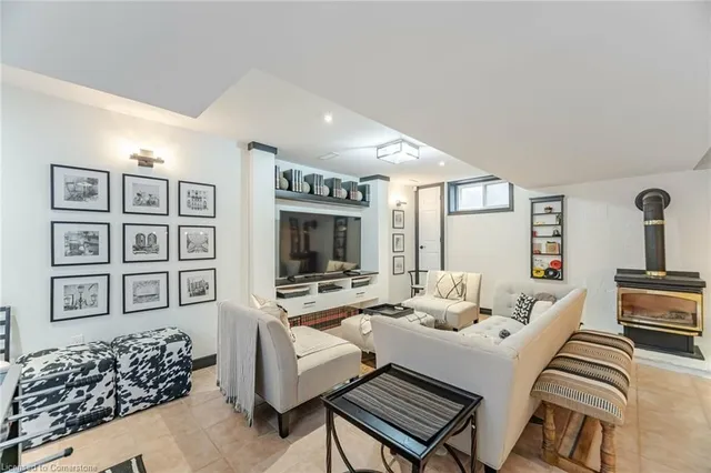 Additional property image - 168 Lovers Lane