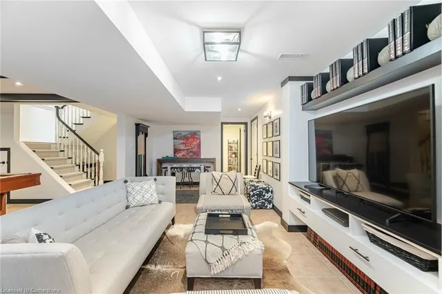 Additional property image - 168 Lovers Lane