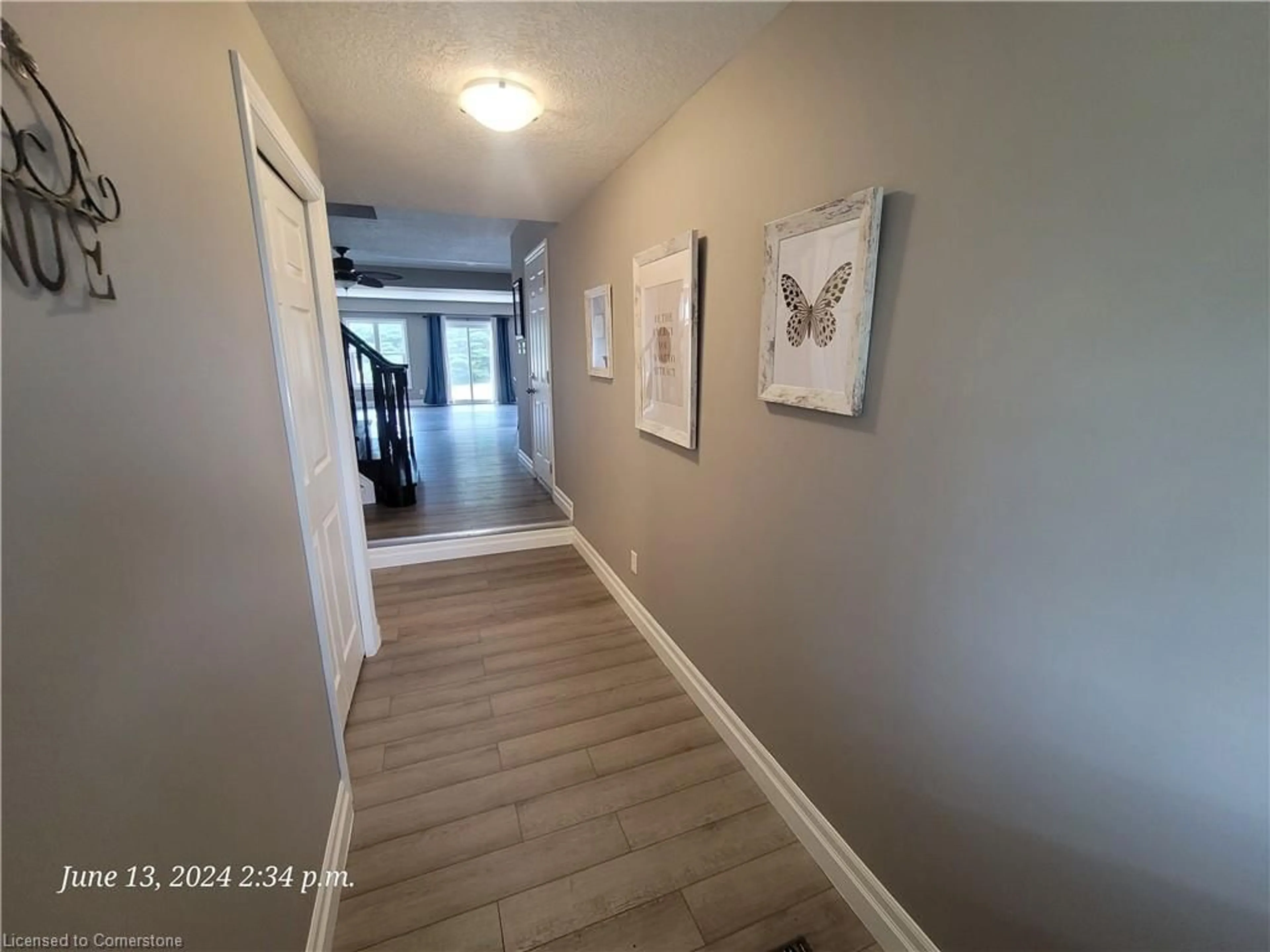 Indoor entryway for 91 Red Clover Cres, Kitchener Ontario N2E 4G7