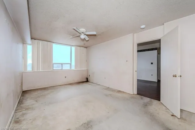 Additional property image - 3227 King St Unit 1111