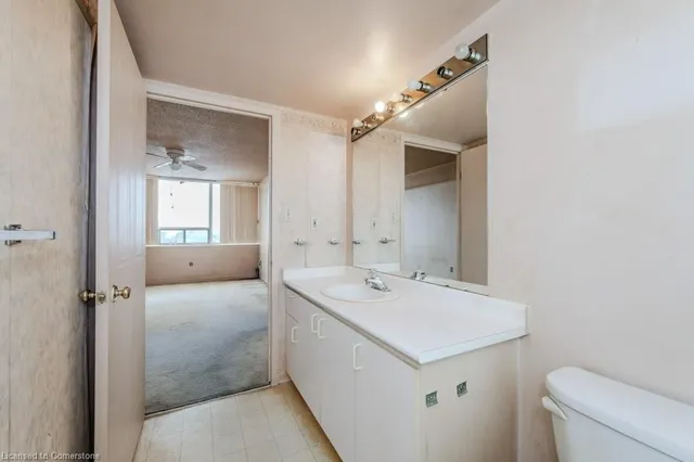 Additional property image - 3227 King St Unit 1111