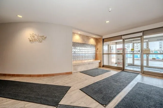 Additional property image - 3227 King St Unit 1111