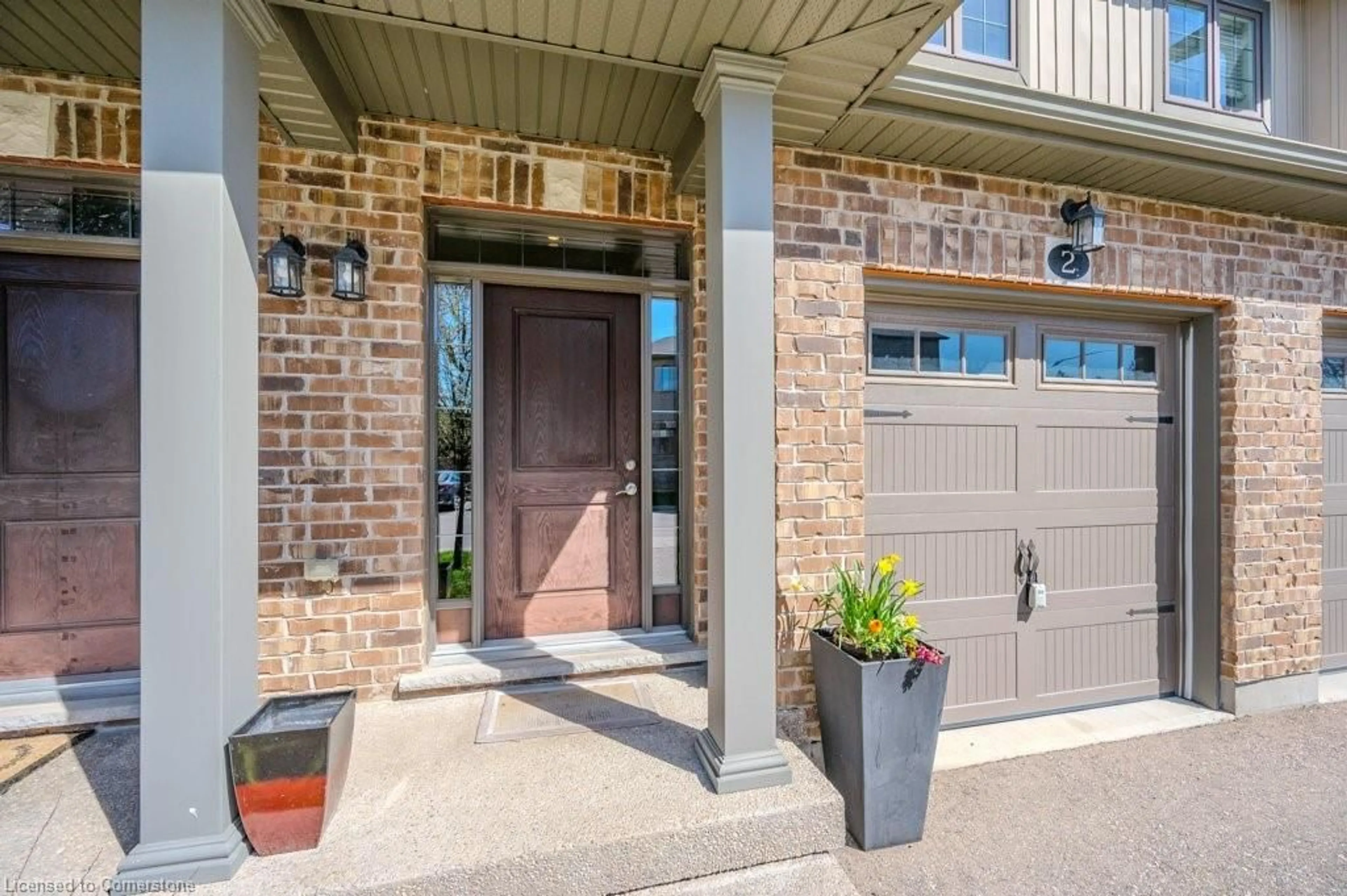 Indoor entryway for 192 Brewery St #2, Baden Ontario N3A 0E7