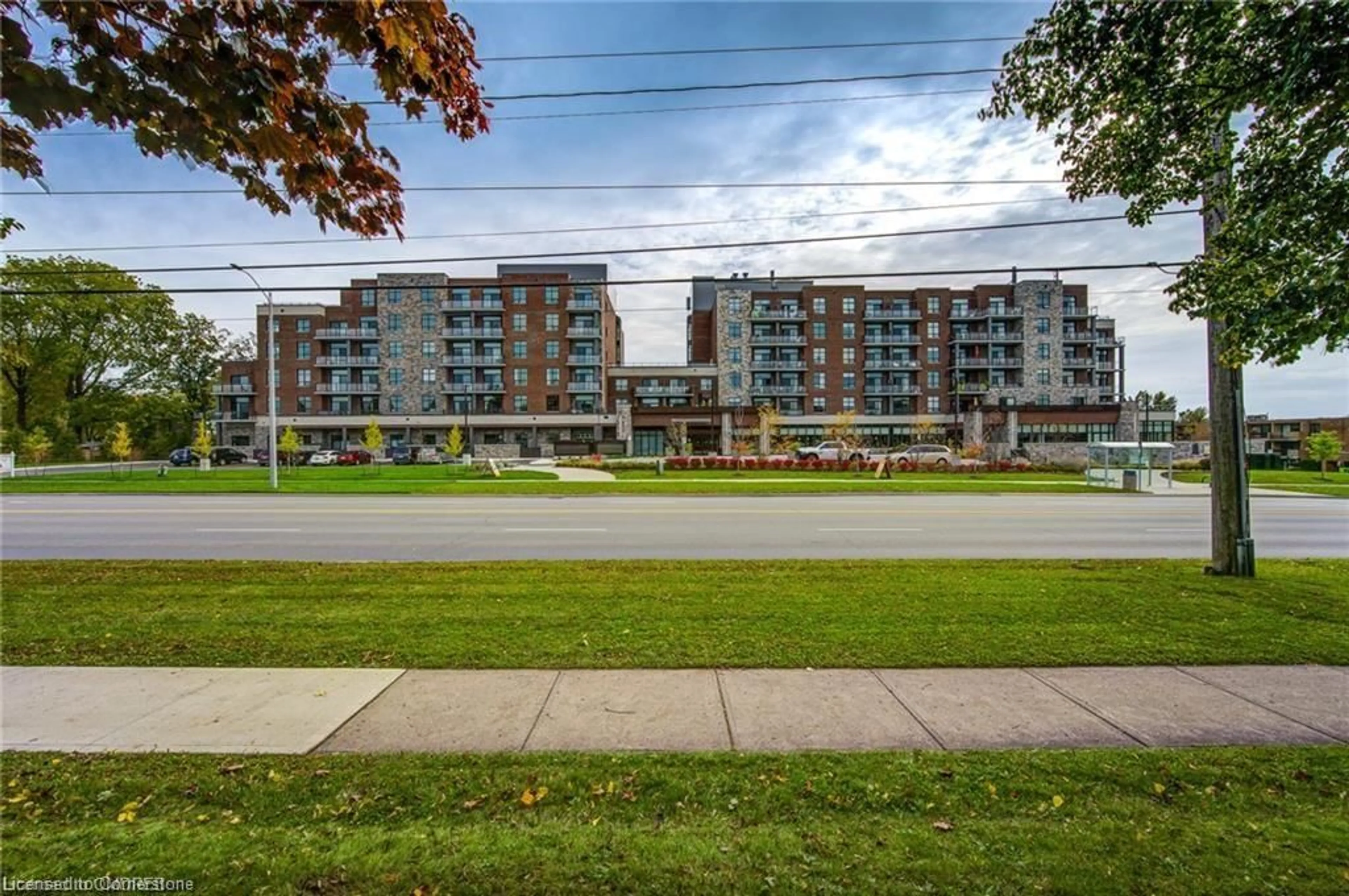 Patio, street for 3290 New St #204, Burlington Ontario L7N 1M8