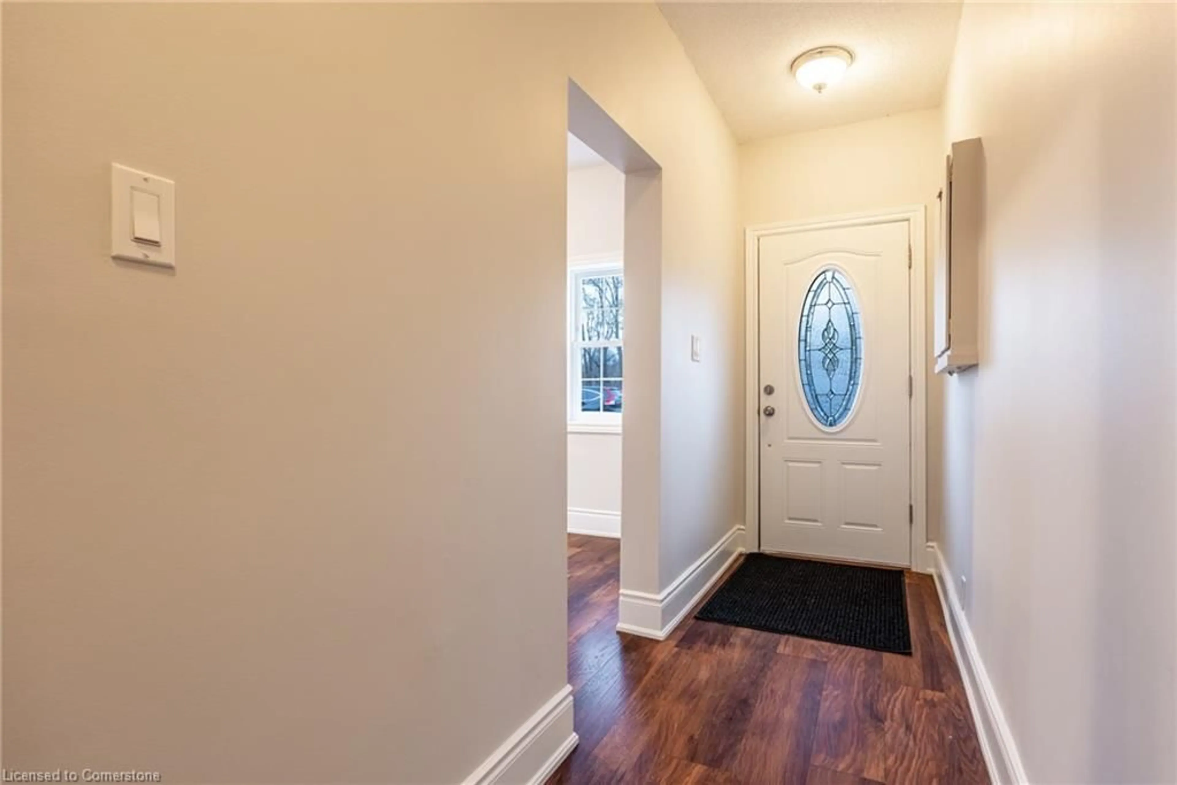 Indoor entryway for 19 Strachan St, Hamilton Ontario L8L 3M2