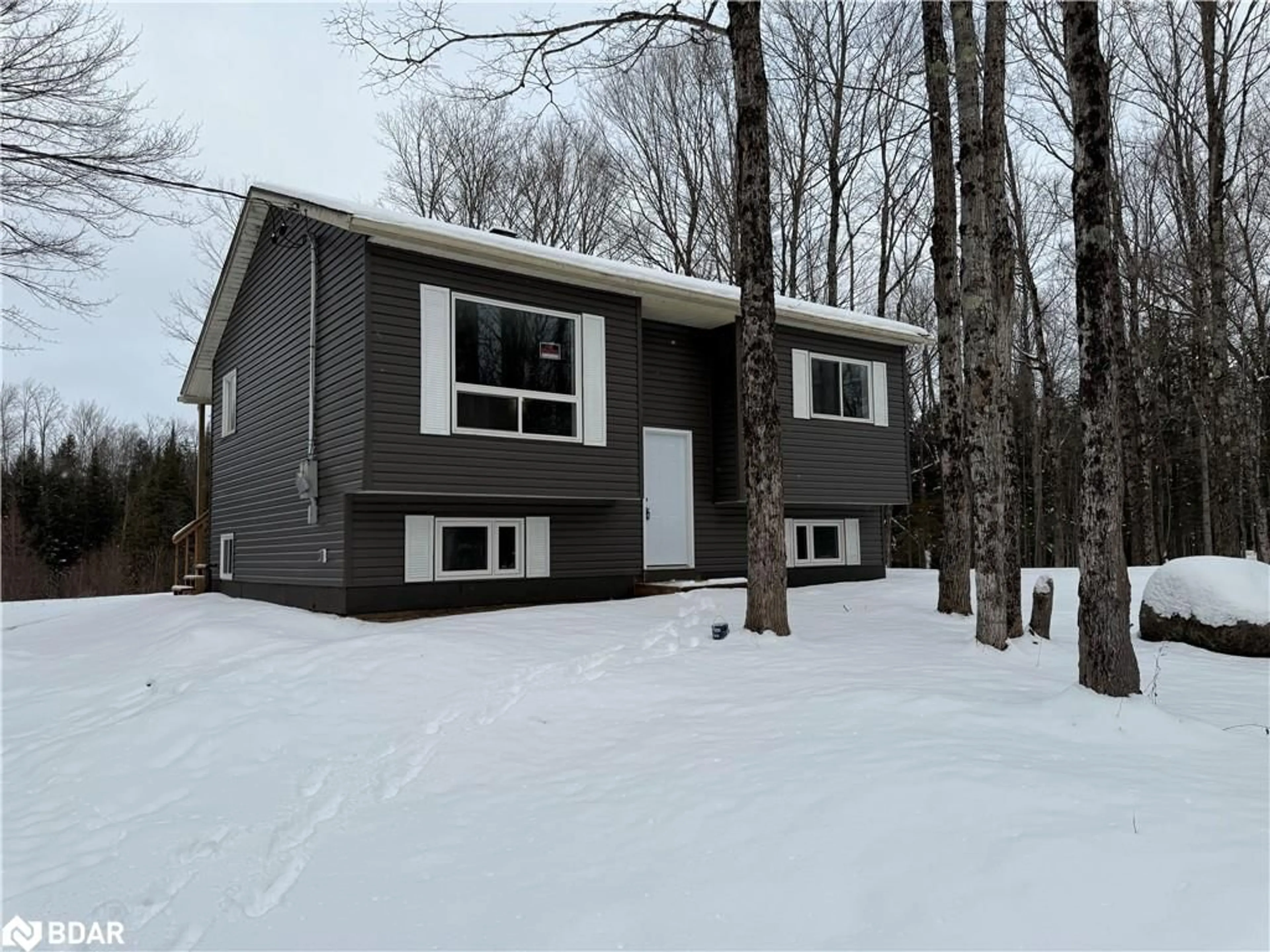 Home with vinyl exterior material, street for 194 Felbers Rd, Eldorado Ontario K0K 1Y0